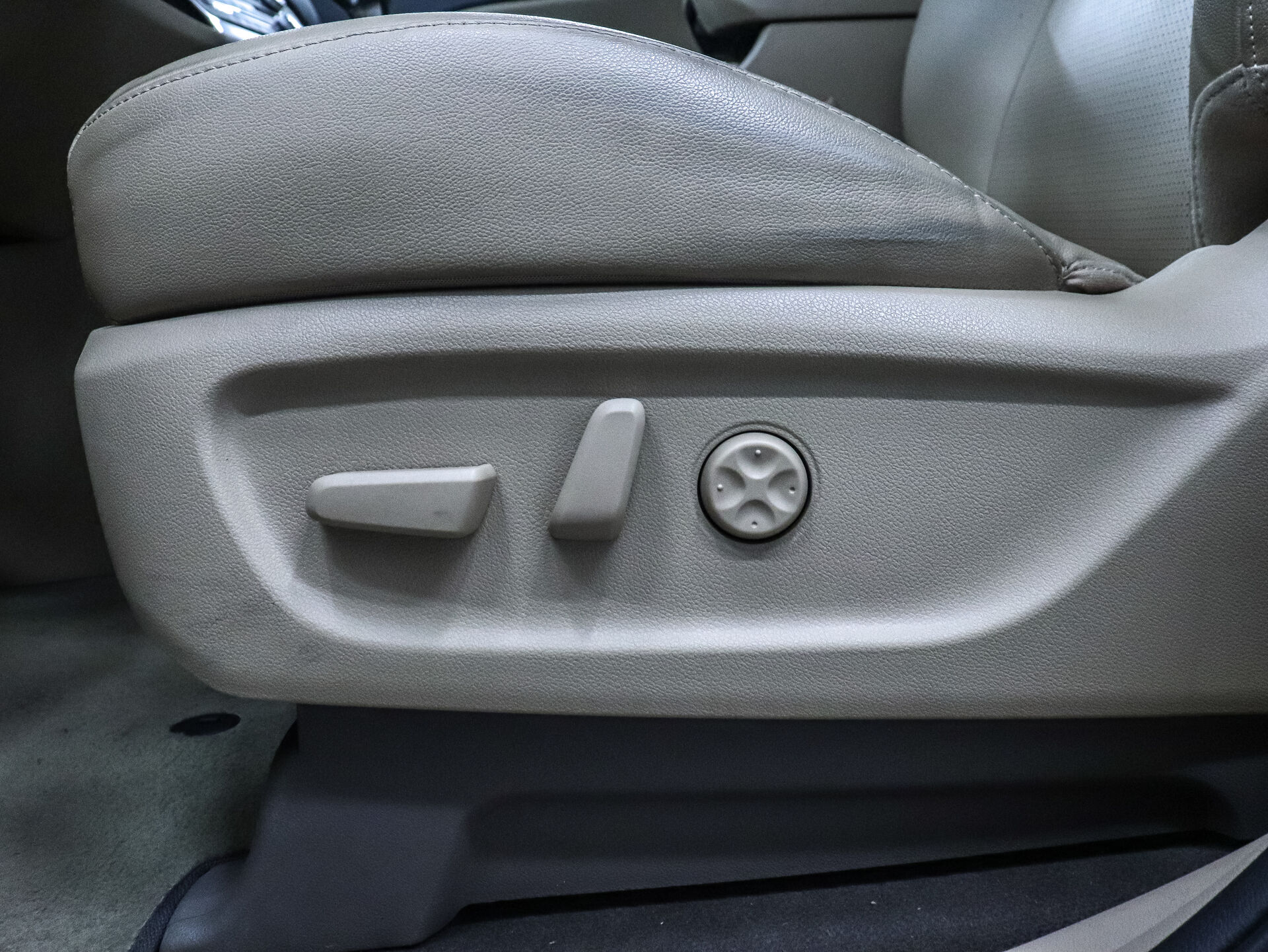 Kia Carnival 2019 10