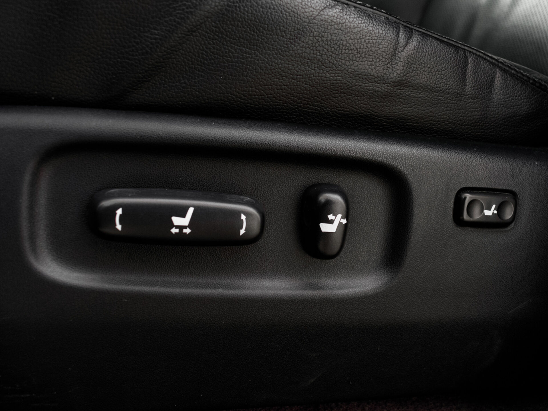 Купить Toyota Land Cruiser 4.5d AT (235 л.с.) 4WD, 2013 в Екатеренбурге