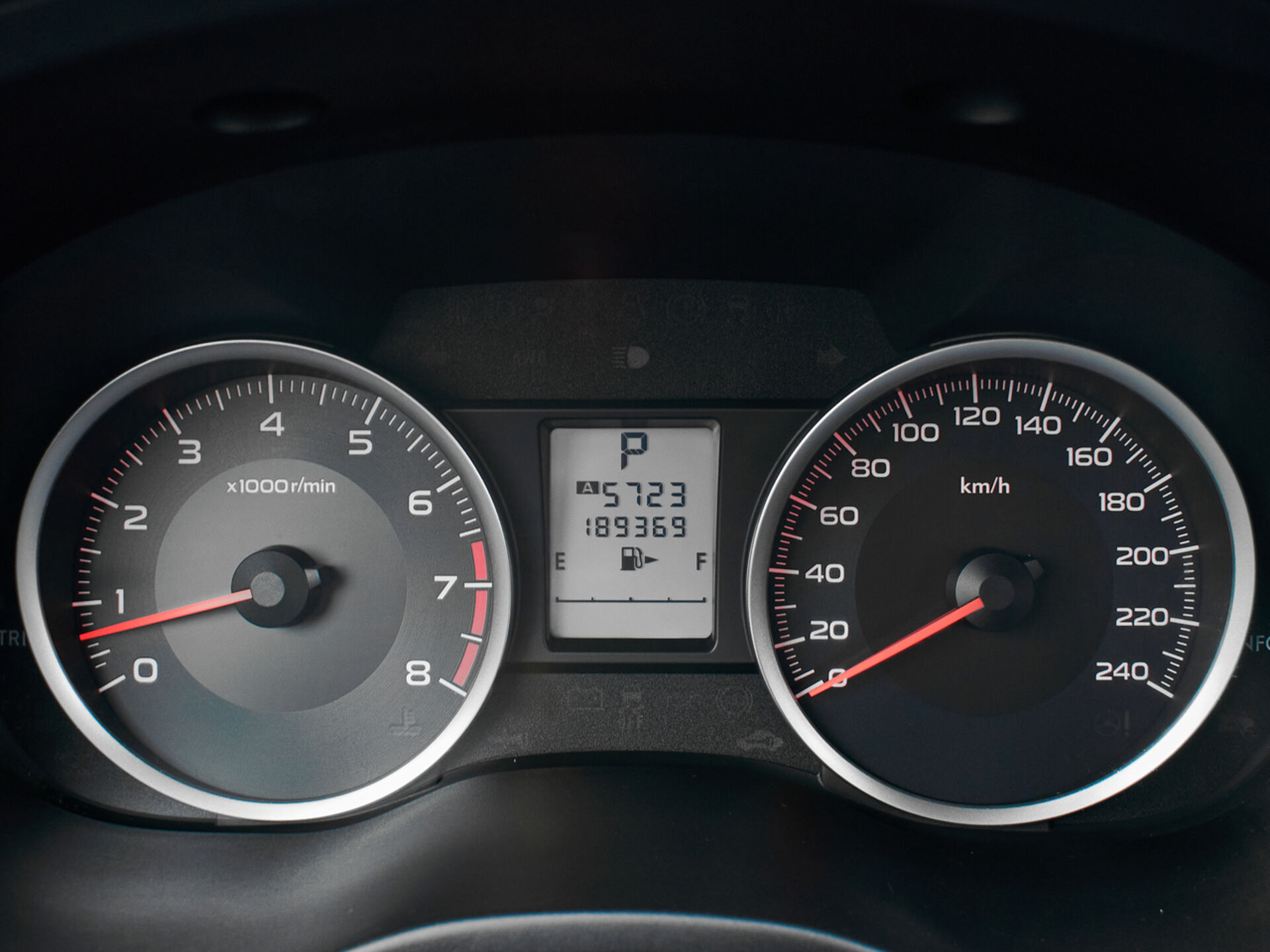 Купить Subaru XV 2.0 CVT (150 л.с.) 4WD, 2012 в Екатеренбурге