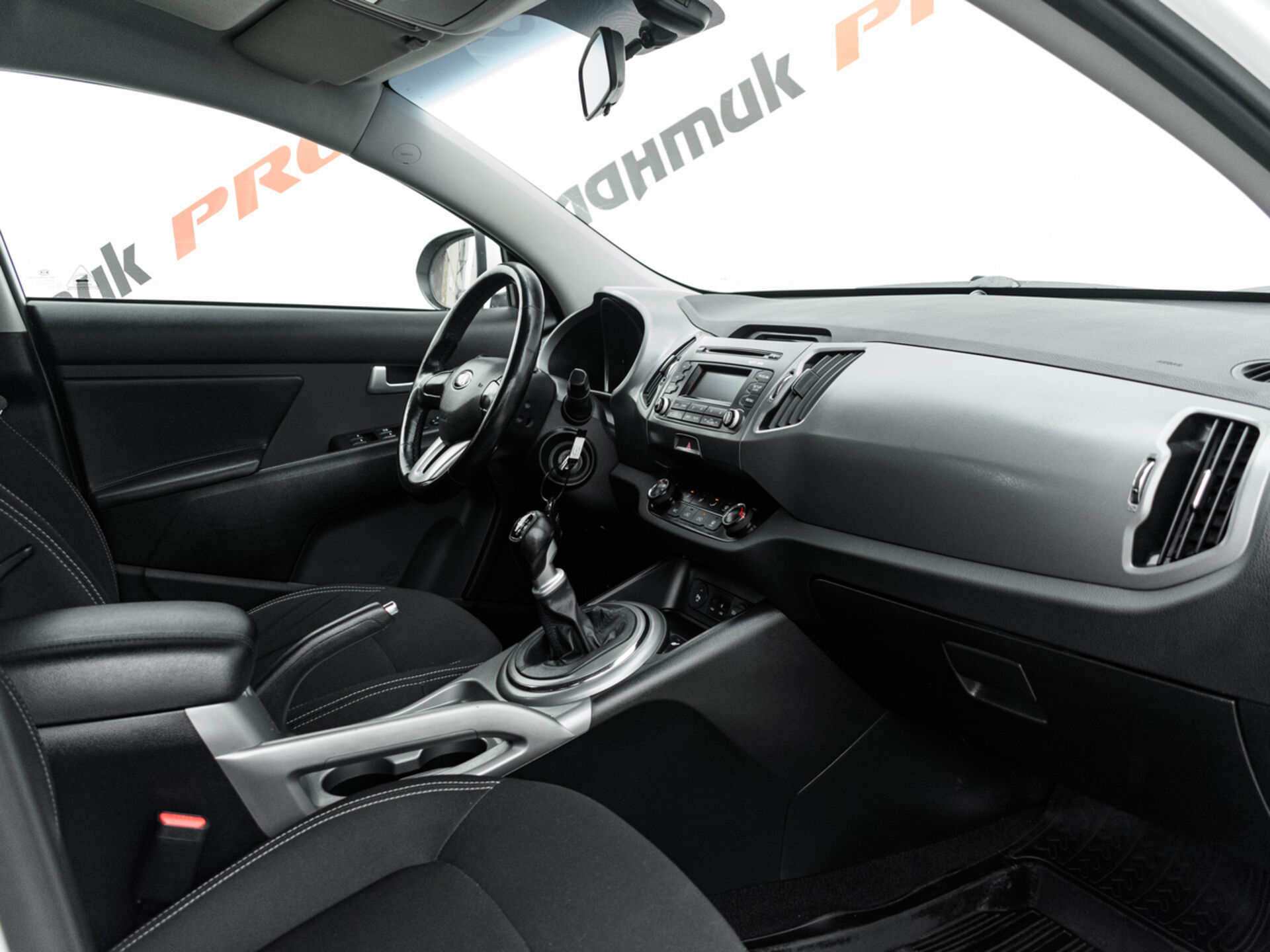 Купить Kia Sportage 2.0 MT (150 л.с.), 2015 в Екатеренбурге