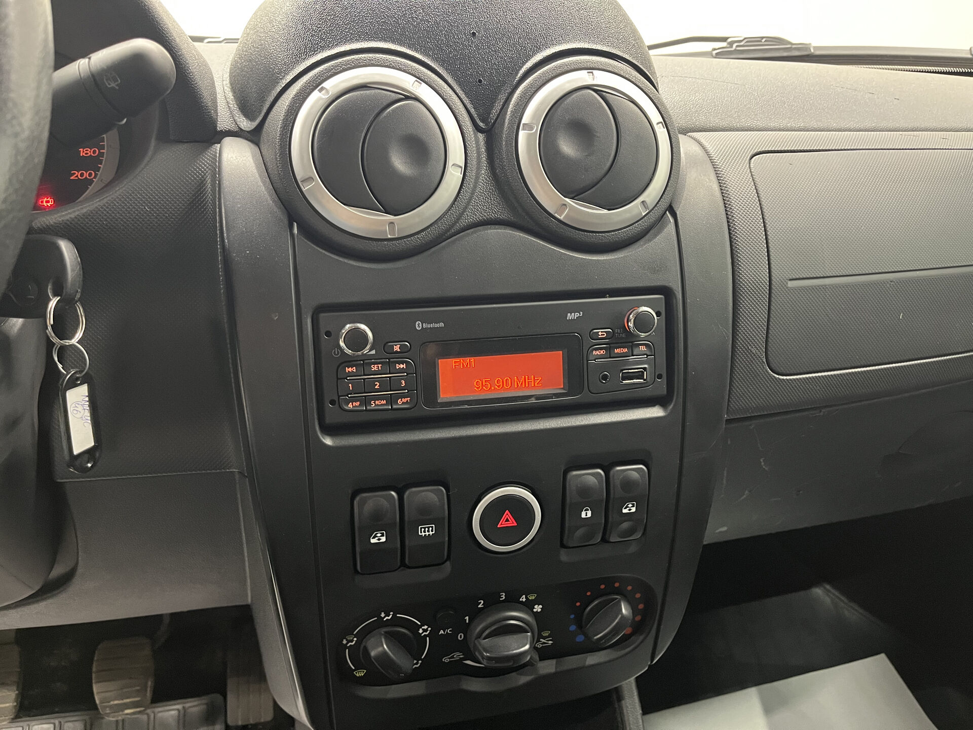 Lada Largus Norma Comfort (5 мест) (2017-2019) 2018 г.в., 259 166 км.