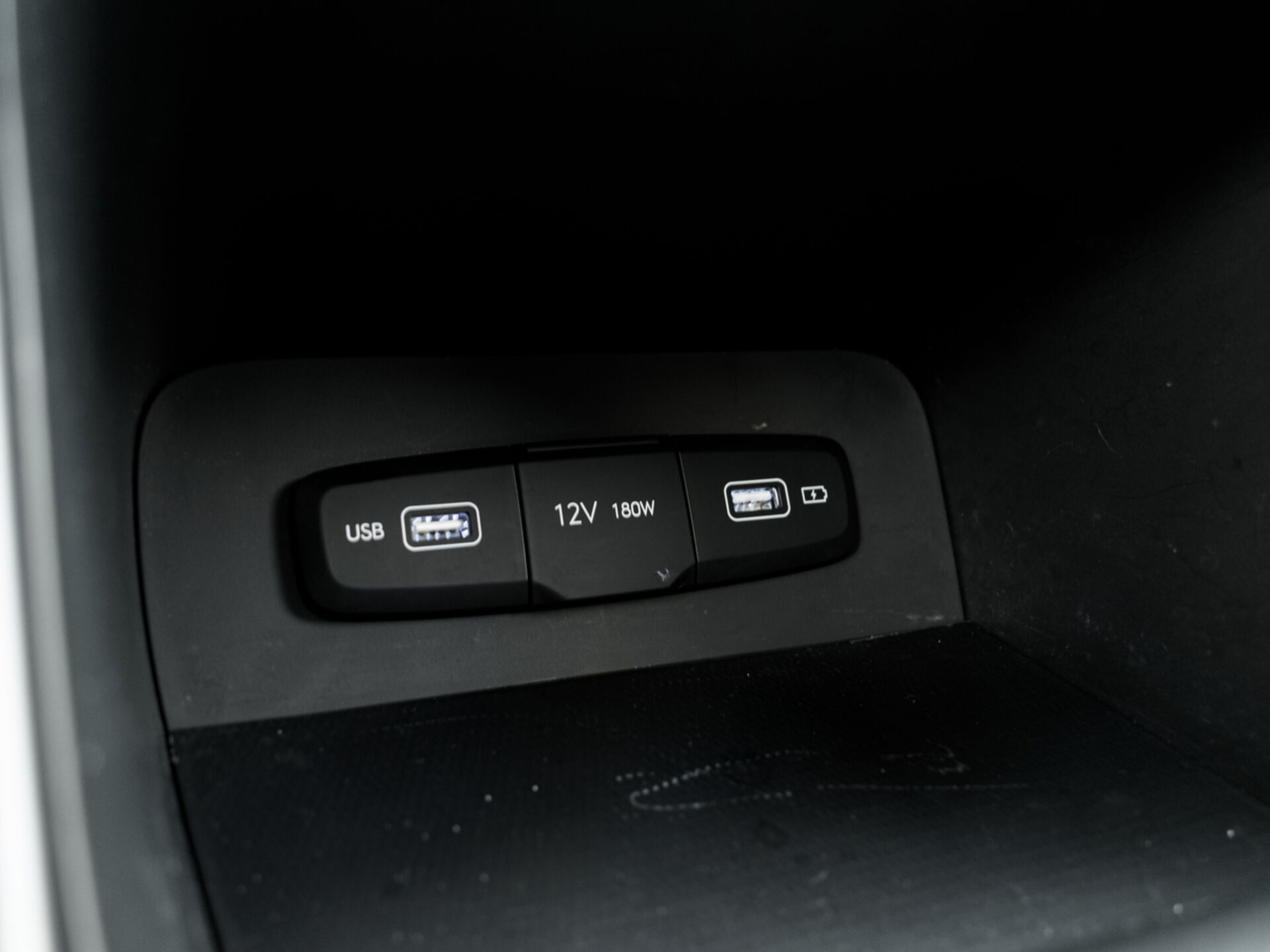 Купить Hyundai Creta 1.6 AT (123 л.с.), 2021 в Екатеренбурге