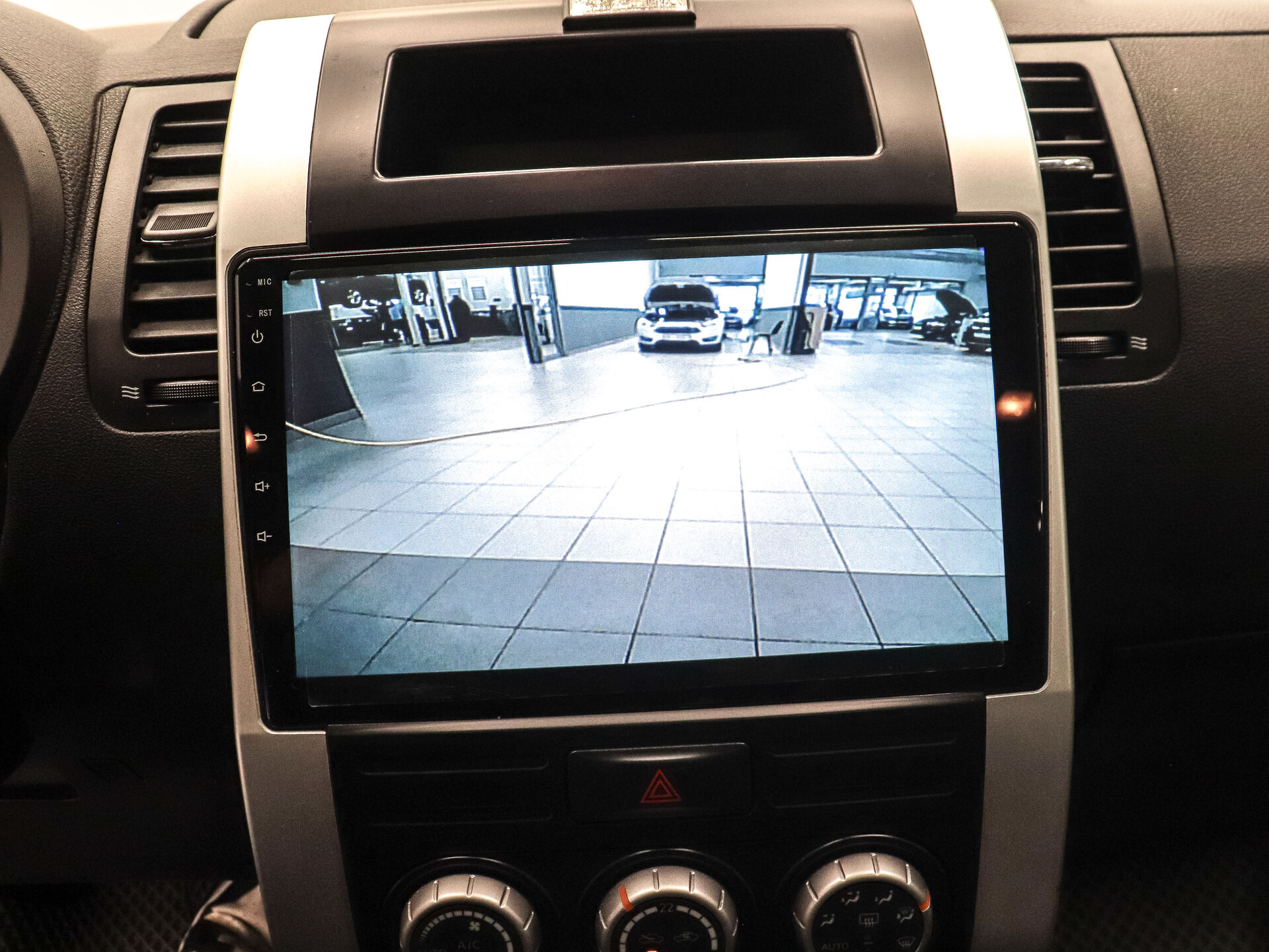 Nissan X-Trail 2010 16