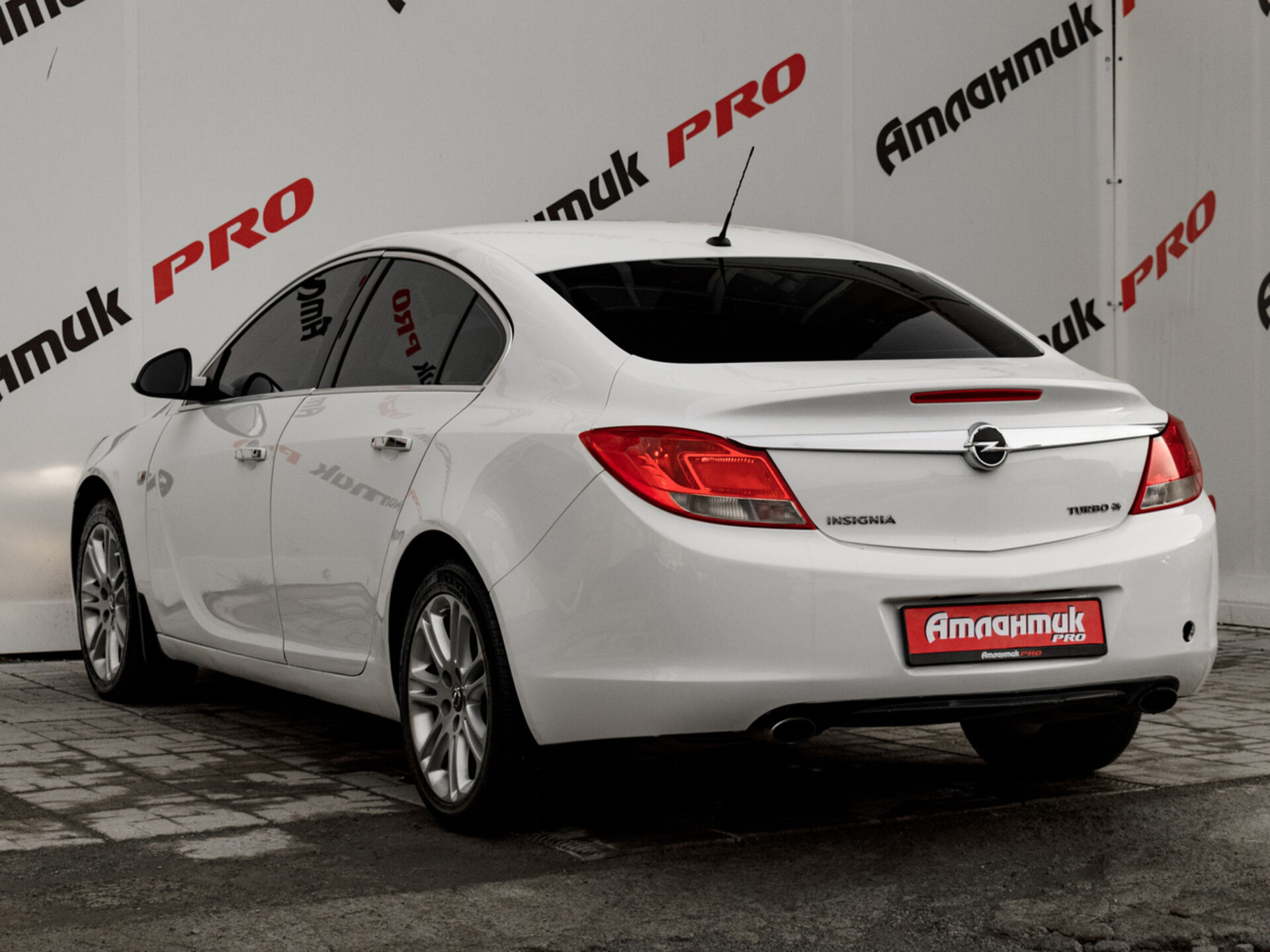 Купить Opel Insignia 2.0 AT (249 л.с.) 4WD, 2013 в Екатеренбурге