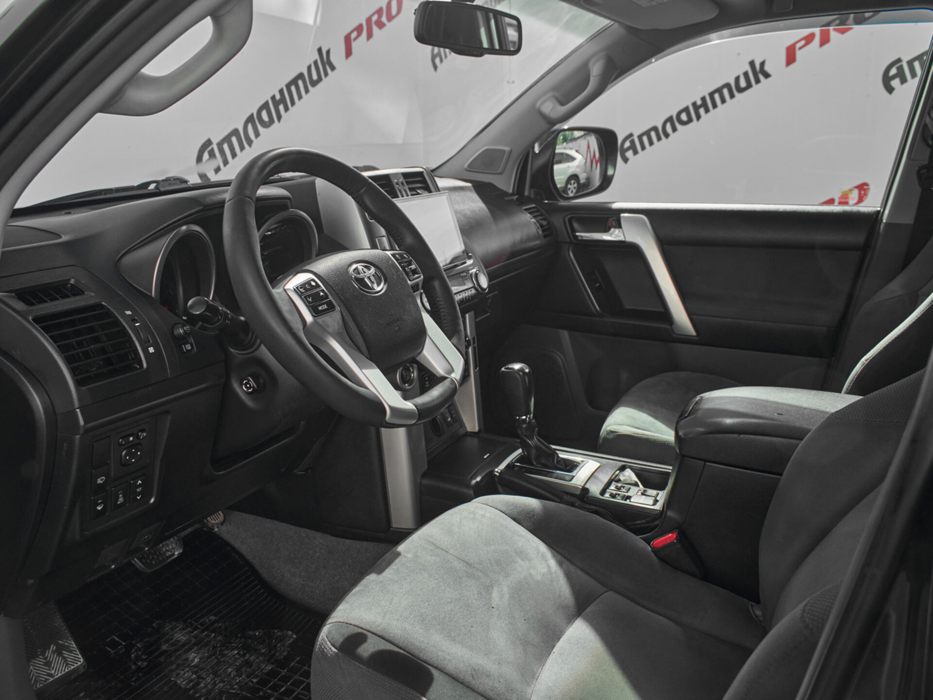 Купить Toyota Land Cruiser Prado 3.0d AT (173 л.с.) 4WD, 2013 в Екатеренбурге