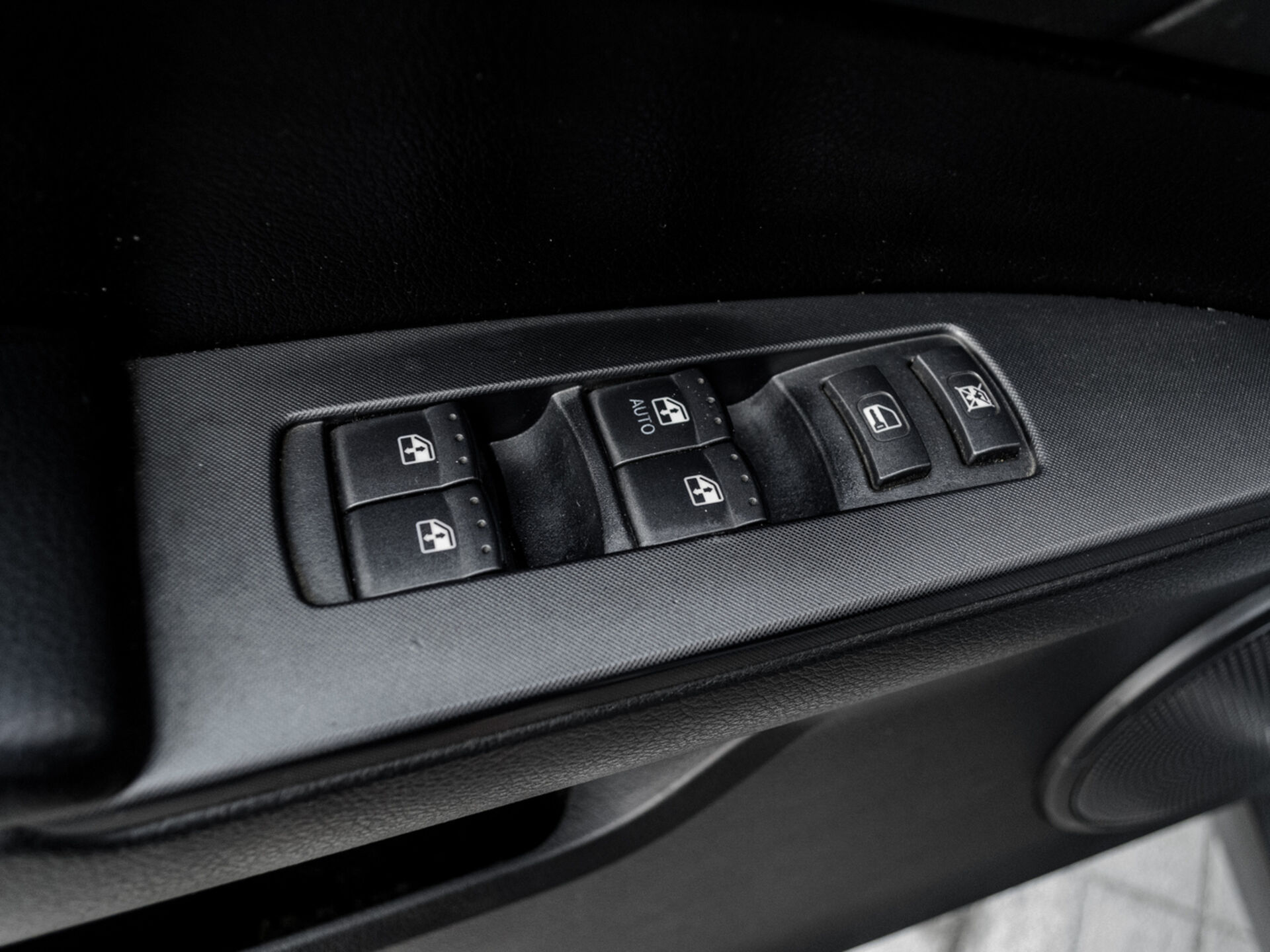 Купить SsangYong Kyron 6-speed 2.3 AT (150 л.с.) 4WD, 2014 в Екатеренбурге