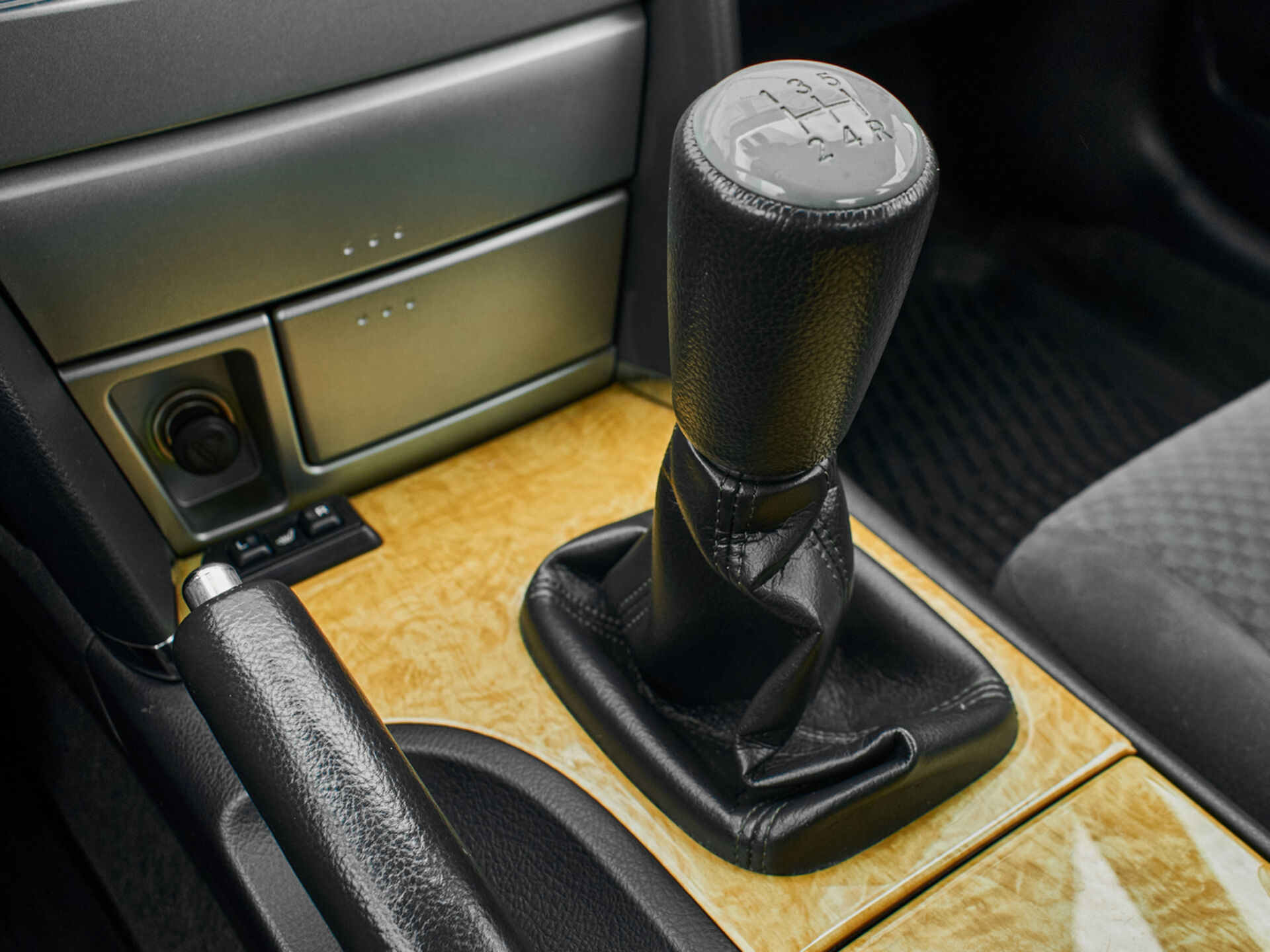 Купить Toyota Camry 2.4 MT (167 л.с.), 2007 в Екатеренбурге