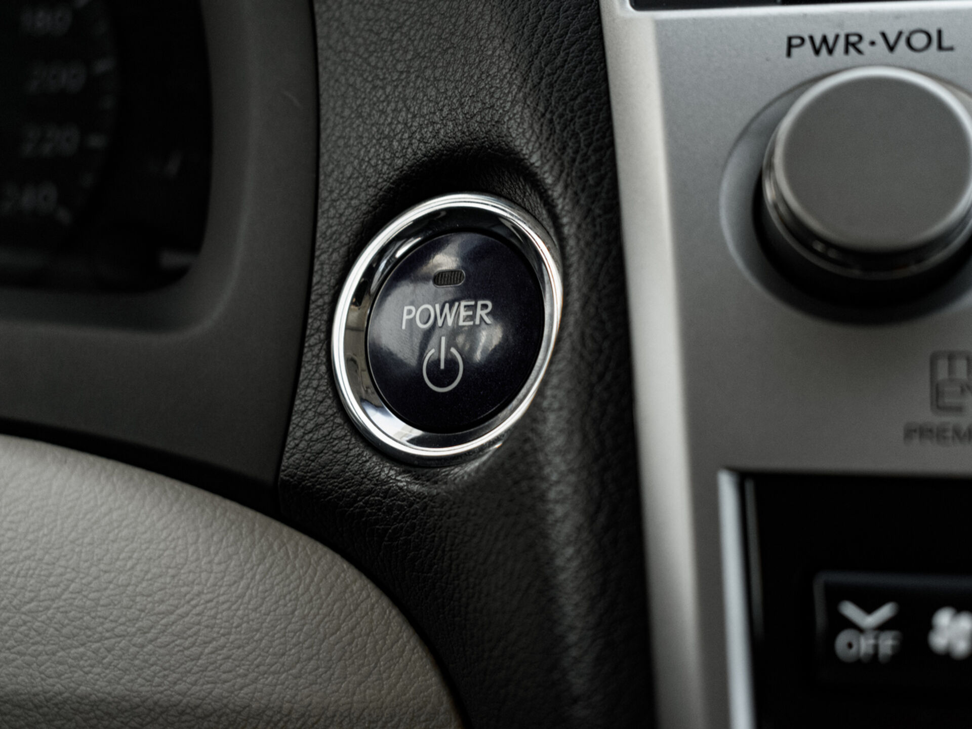 Купить Lexus RX 450h 3.5hyb CVT (249 л.с.) 4WD, 2010 в Екатеренбурге