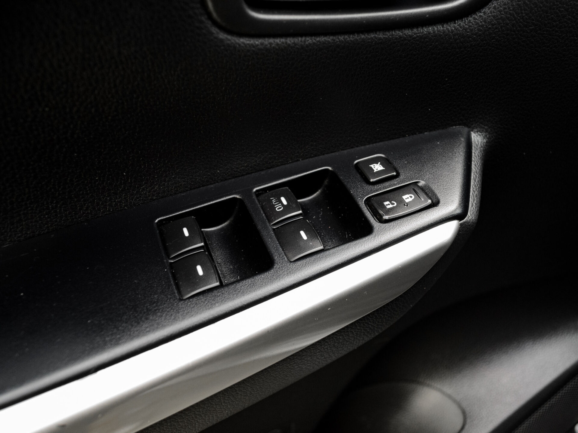 Купить Mitsubishi Pajero Sport 2.4d AT (181 л.с.) 4WD, 2018 в Екатеренбурге