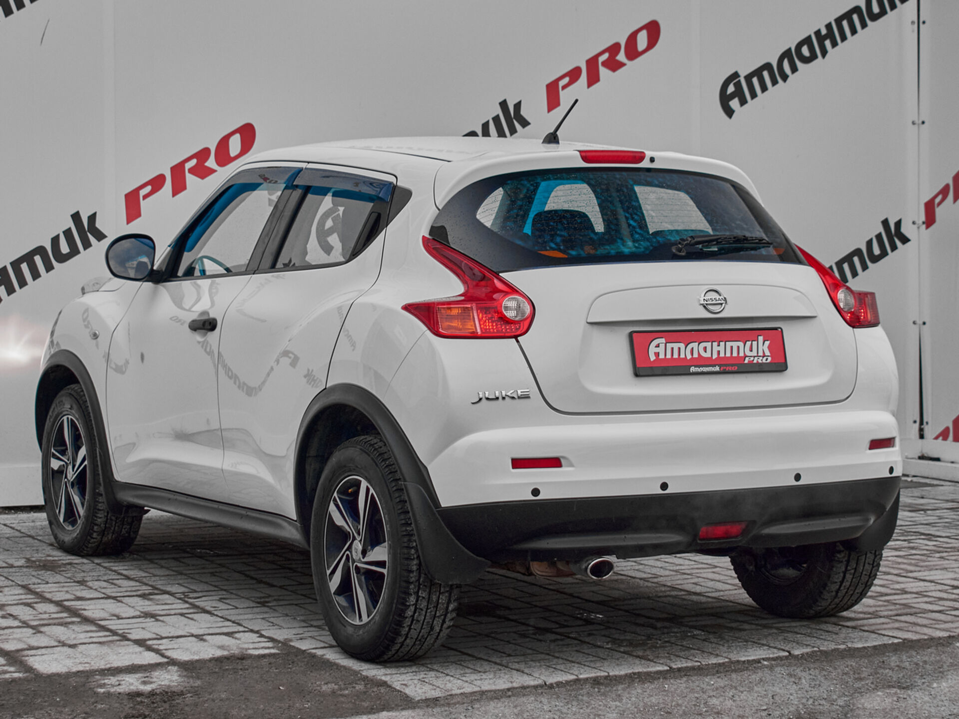 Купить Nissan Juke 1.6 CVT (117 л.с.), 2014 в Екатеренбурге