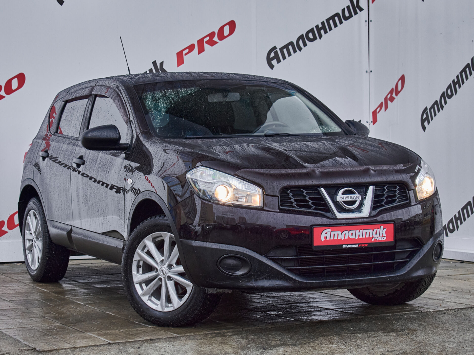 Купить Nissan Qashqai 1.6 MT (114 л.с.), 2013 в Екатеренбурге