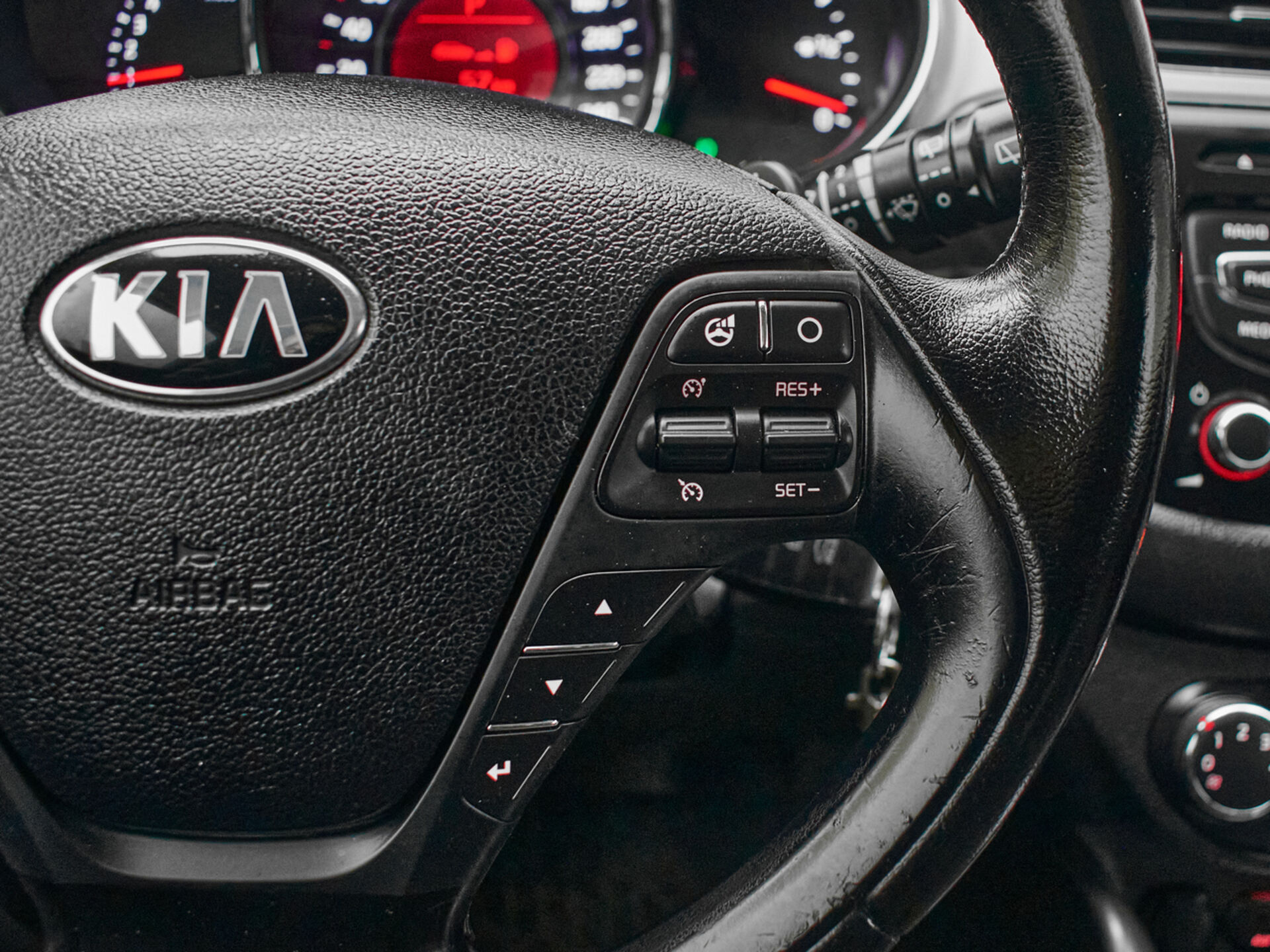 Купить Kia Ceed 1.6 AT (129 л.с.), 2013 в Екатеренбурге