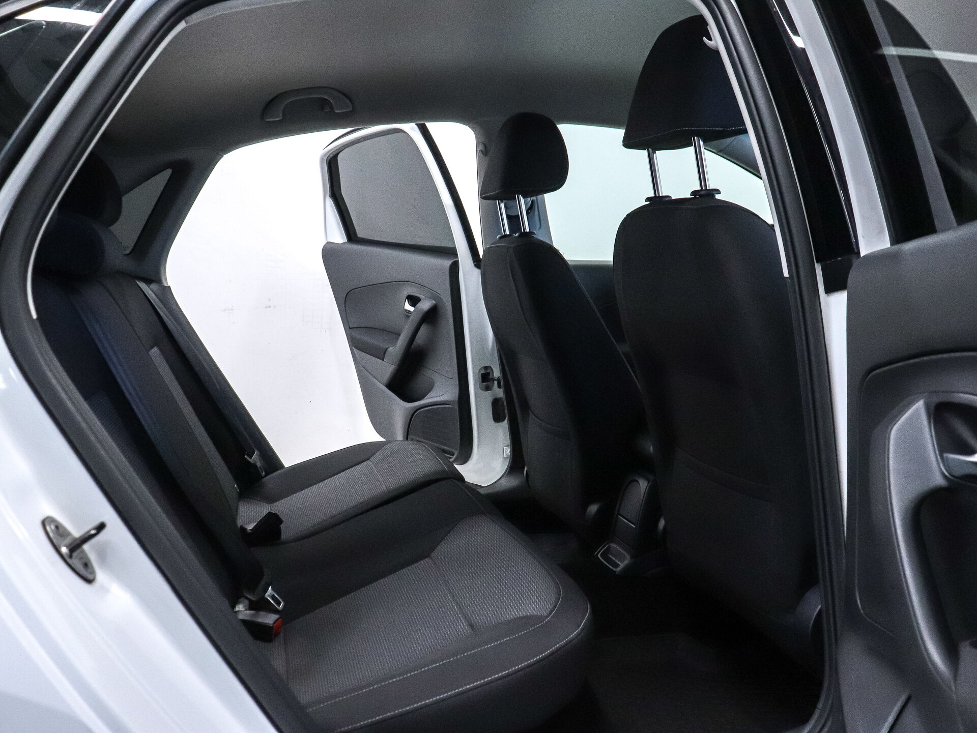 Volkswagen Polo 2015 21