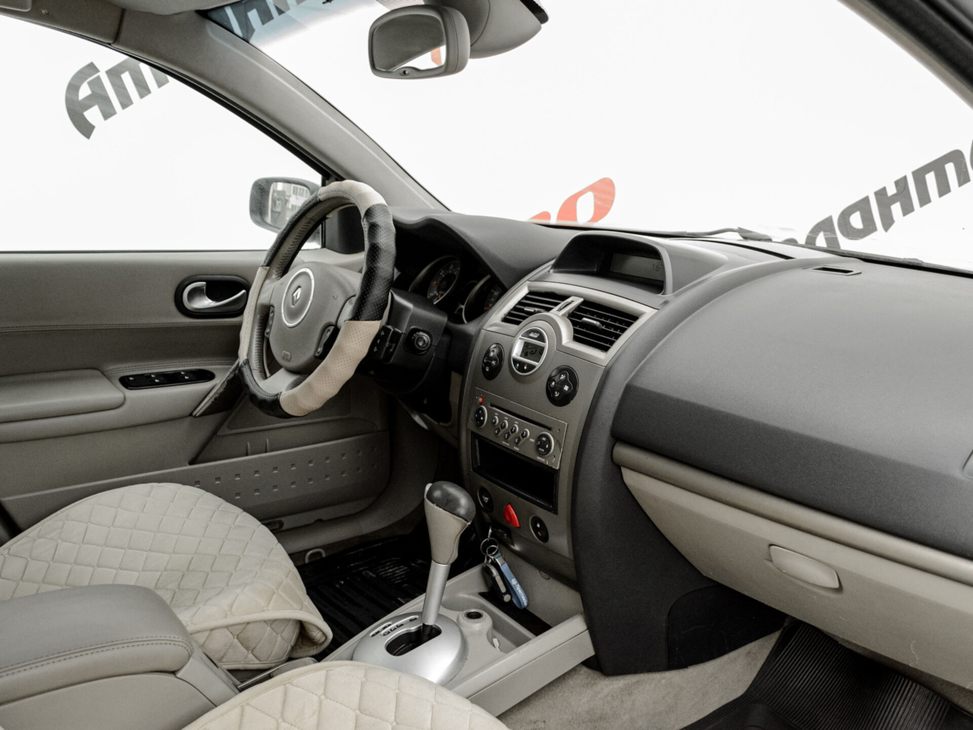 Купить Renault Megane 2.0 AT (136 л.с.), 2007 в Екатеренбурге