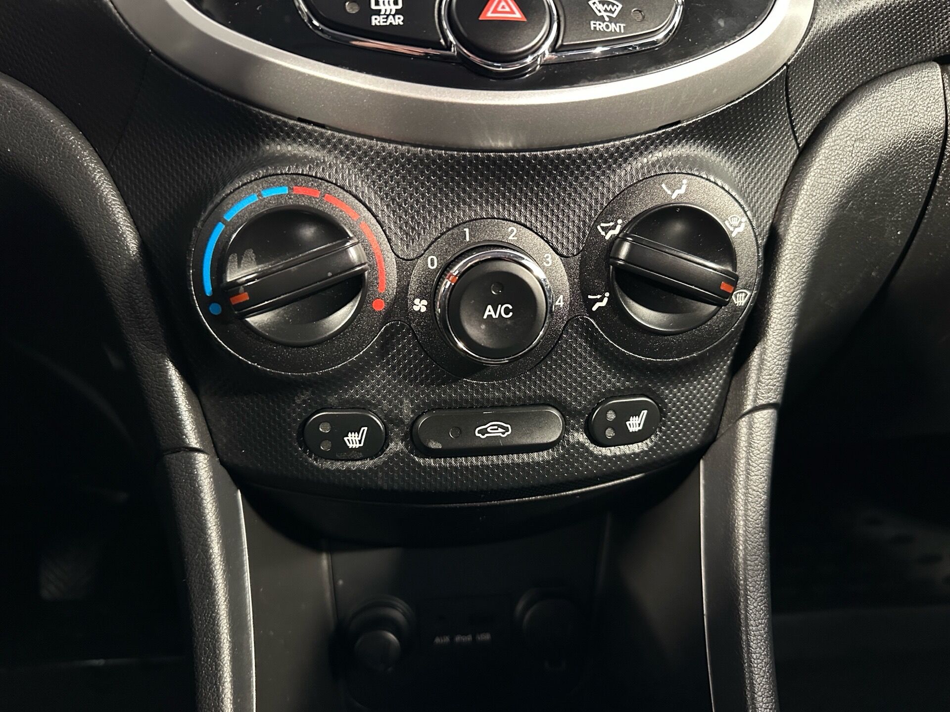 Hyundai Solaris Active 2011 г.в., 208 062 км.