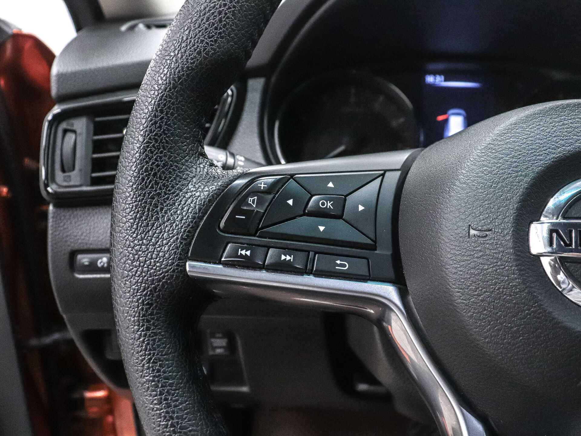 Nissan X-Trail 2019 11