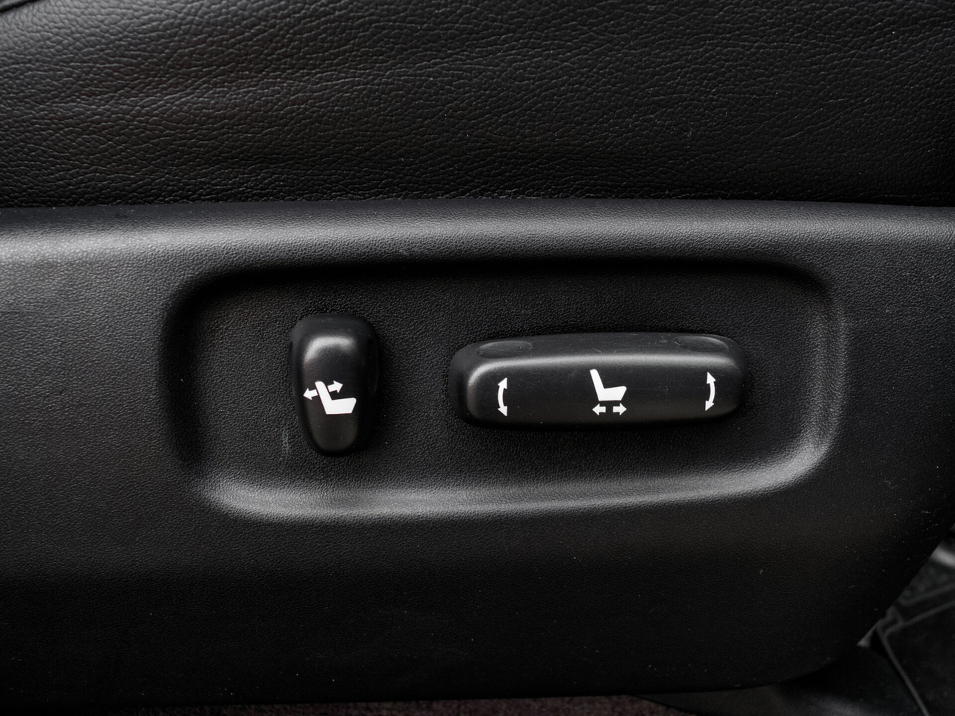 Купить Toyota Land Cruiser 4.5d AT (235 л.с.) 4WD, 2013 в Екатеренбурге