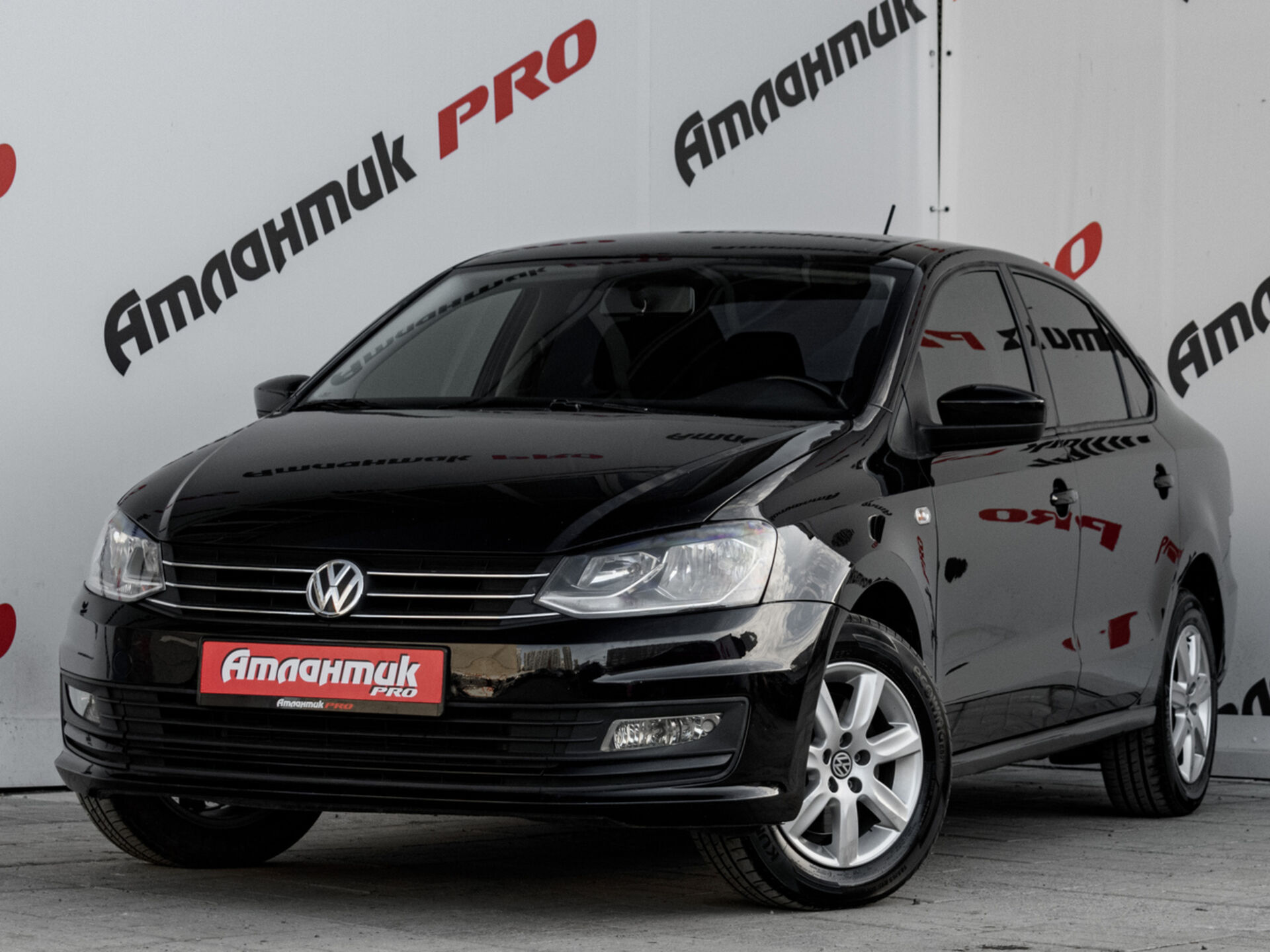 Купить Volkswagen Polo 1.6 AT (110 л.с.), 2017 в Екатеренбурге
