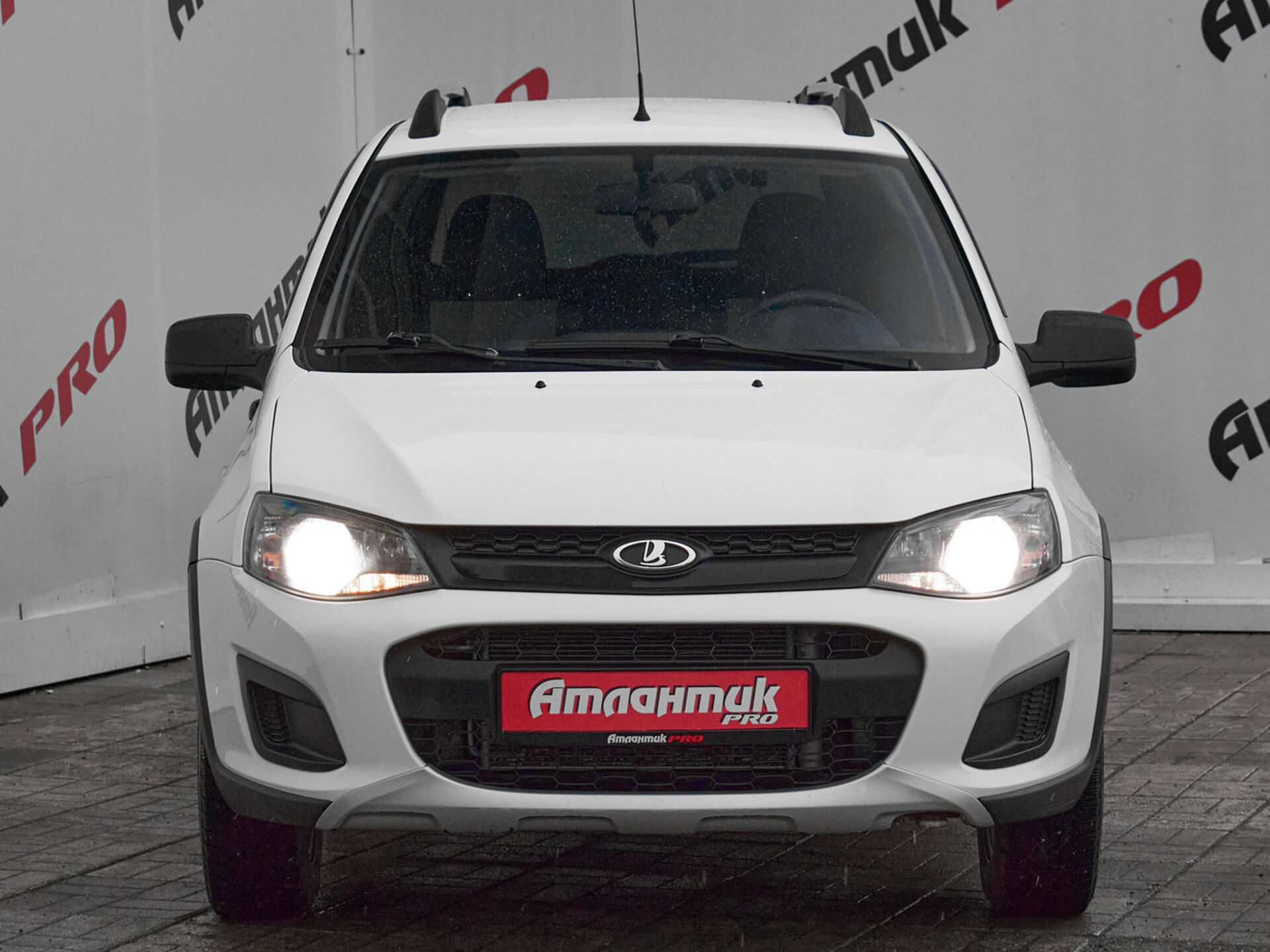 Купить Lada (ВАЗ) Kalina Cross 1.6 MT (87 л.с.), 2018 в Екатеренбурге