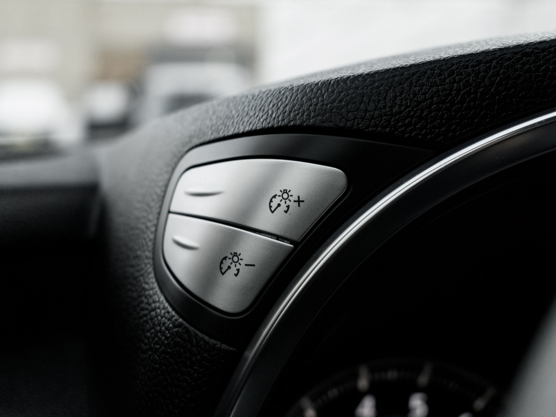 Купить Infiniti FX FX37 3.7 AT (333 л.с.) 4WD, 2010 в Екатеренбурге