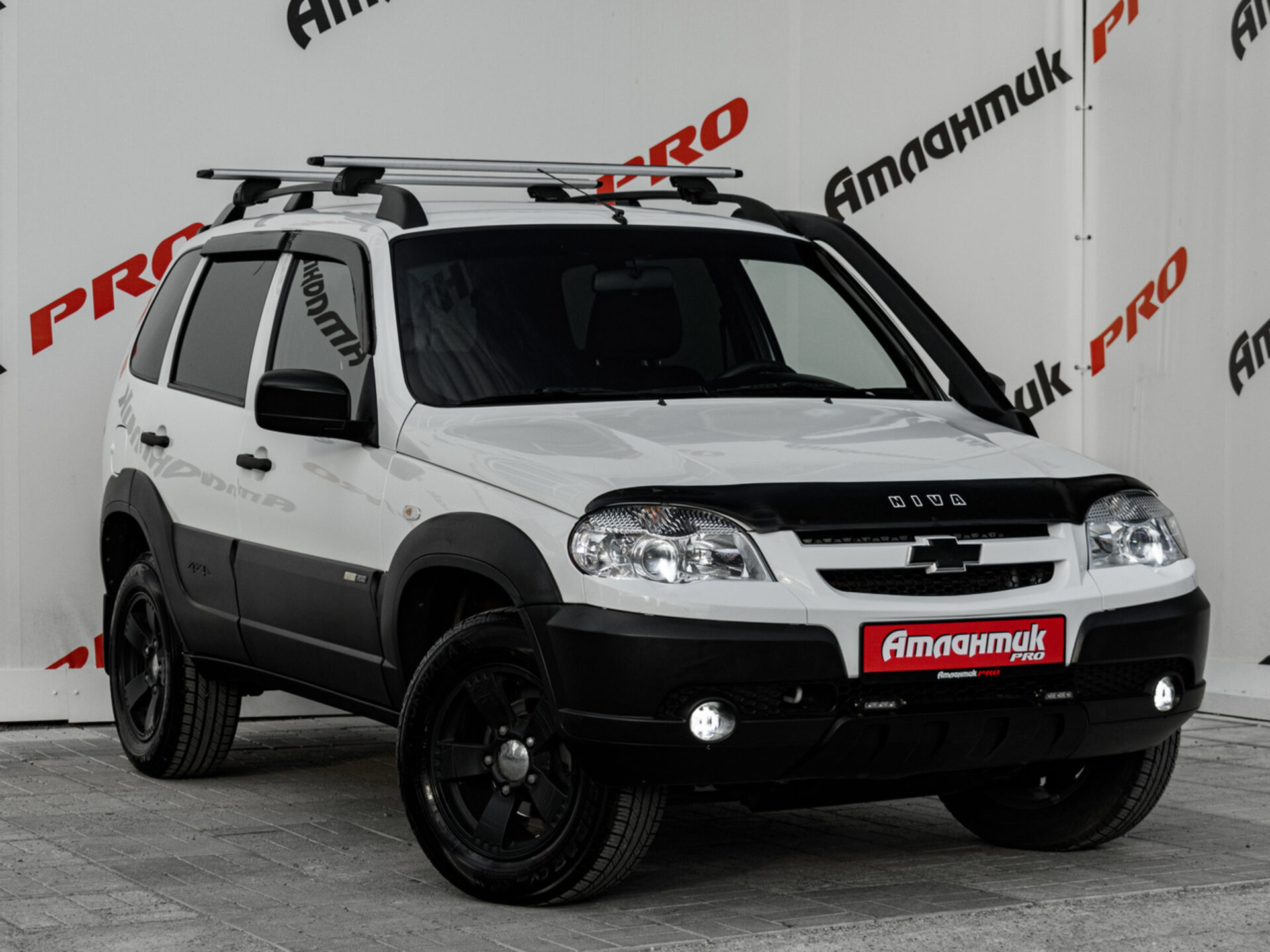 Купить Chevrolet Niva 1.7 MT (80 л.с.) 4WD, 2018 в Екатеренбурге