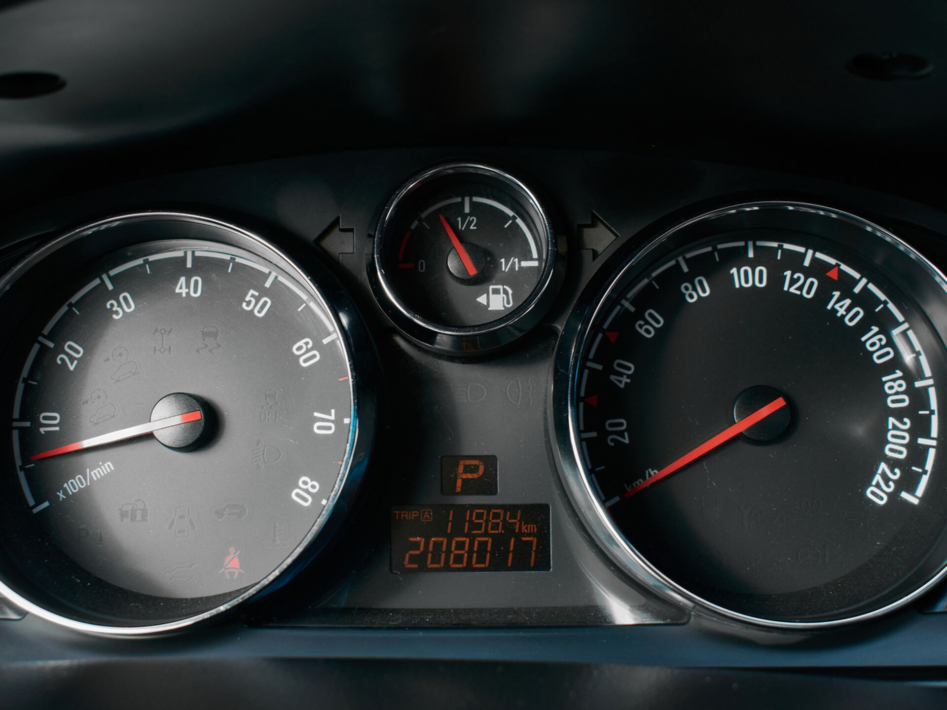 Купить Opel Antara 3.0 AT (249 л.с.) 4WD, 2012 в Екатеренбурге