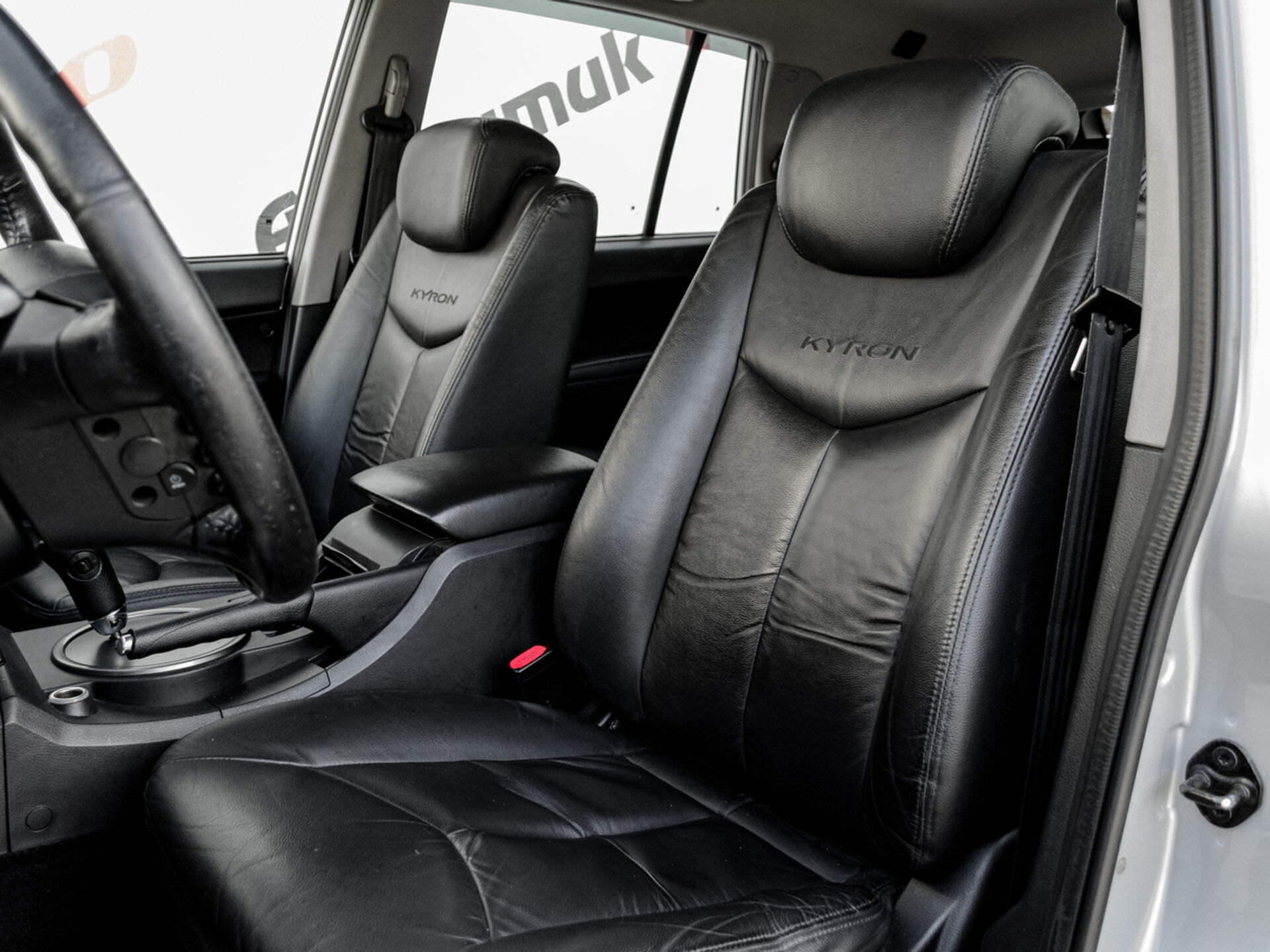 Купить SsangYong Kyron 6-speed 2.3 AT (150 л.с.) 4WD, 2014 в Екатеренбурге