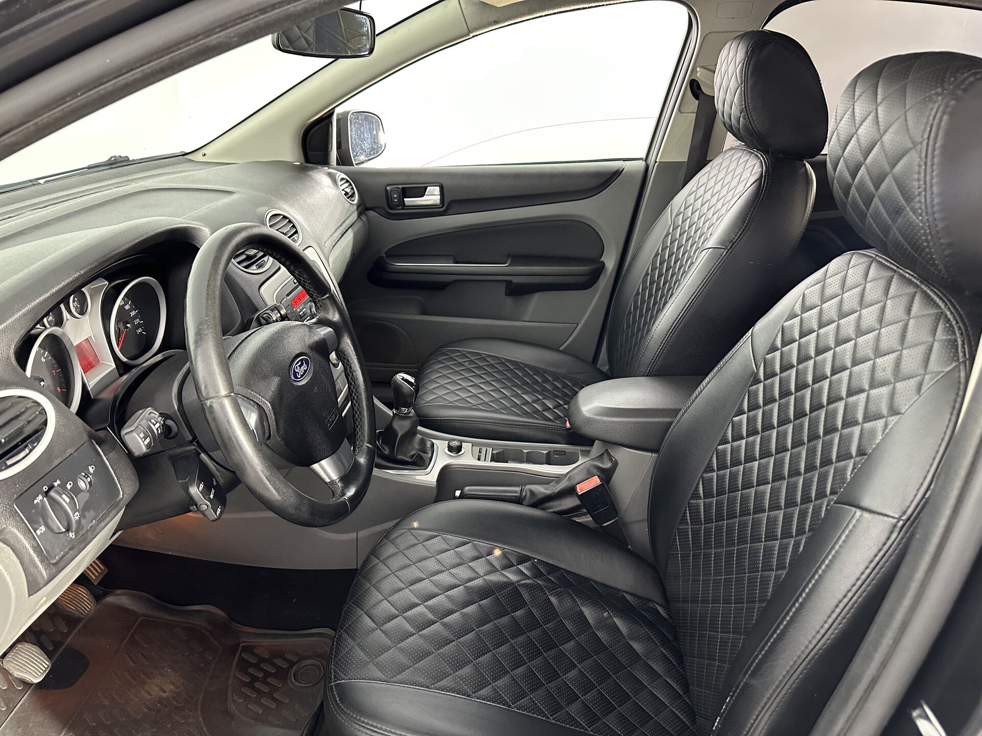Ford Focus Comfort 2011 г.в., 280 000 км.