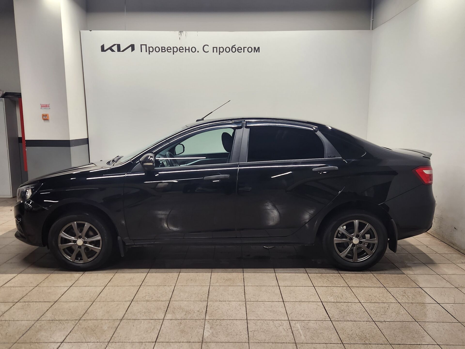 Lada Vesta None 2021 г.в., 108 325 км.