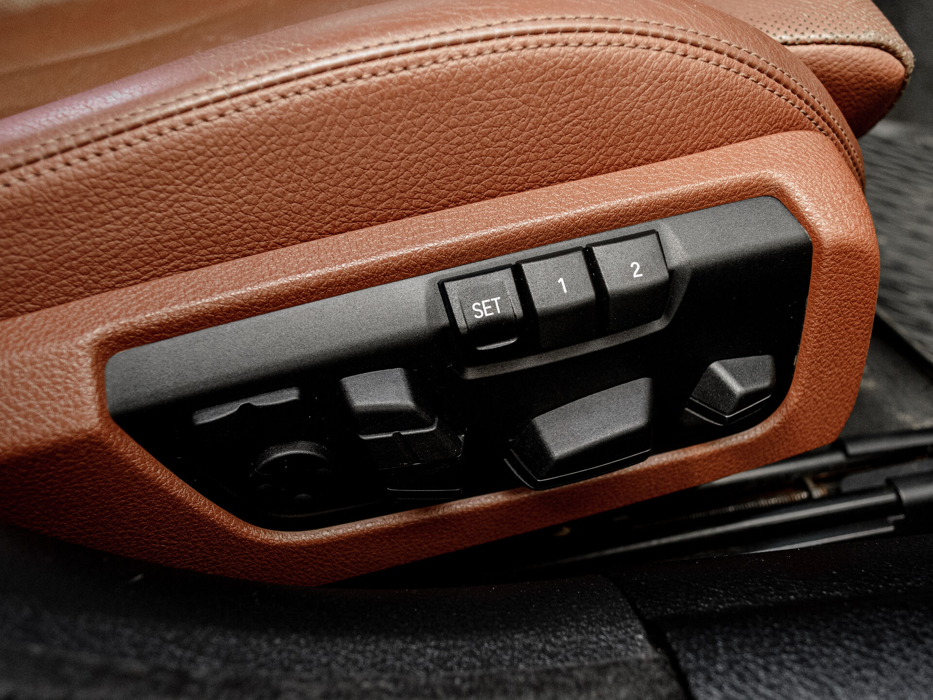 Купить BMW 6 серии 640i xDrive 3.0 AT (320 л.с.) 4WD, 2014 в Екатеренбурге