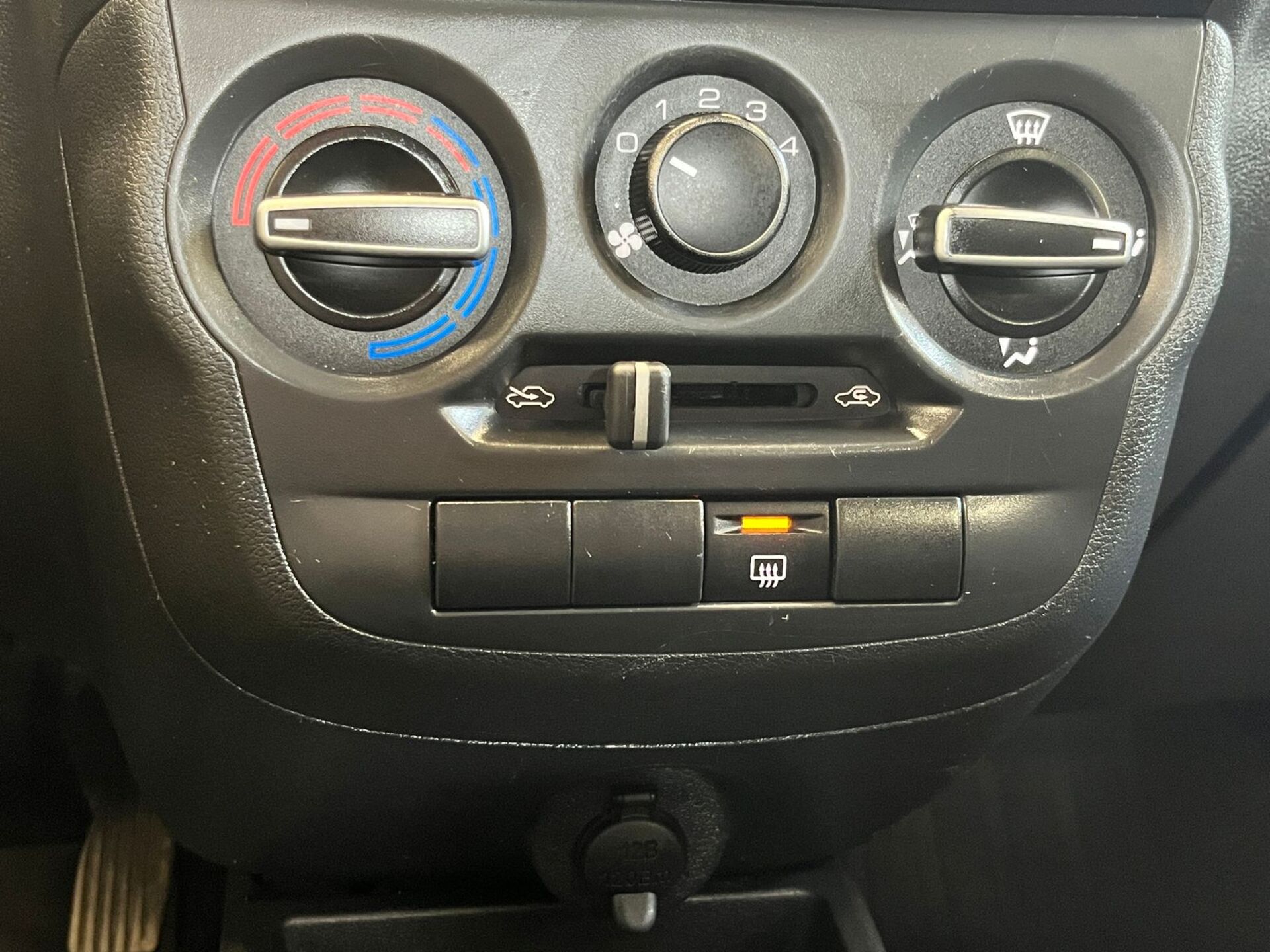 Lada Granta None 2019 г.в., 150 000 км.