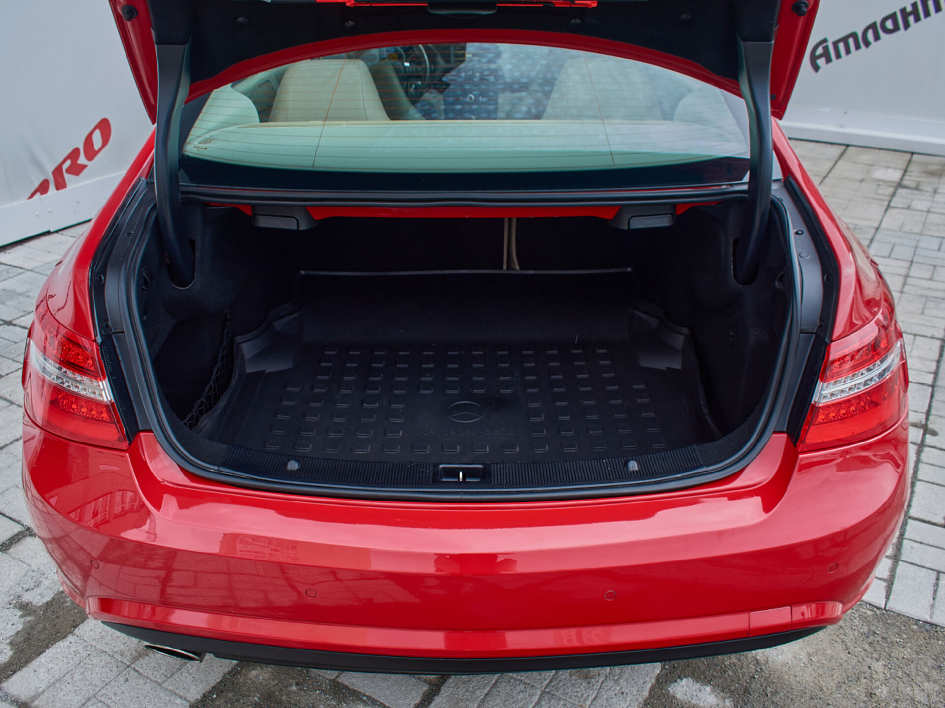 Купить Mercedes-Benz E-Класс 200 7G-Tronic 1.8 AT (184 л.с.), 2012 в Екатеренбурге