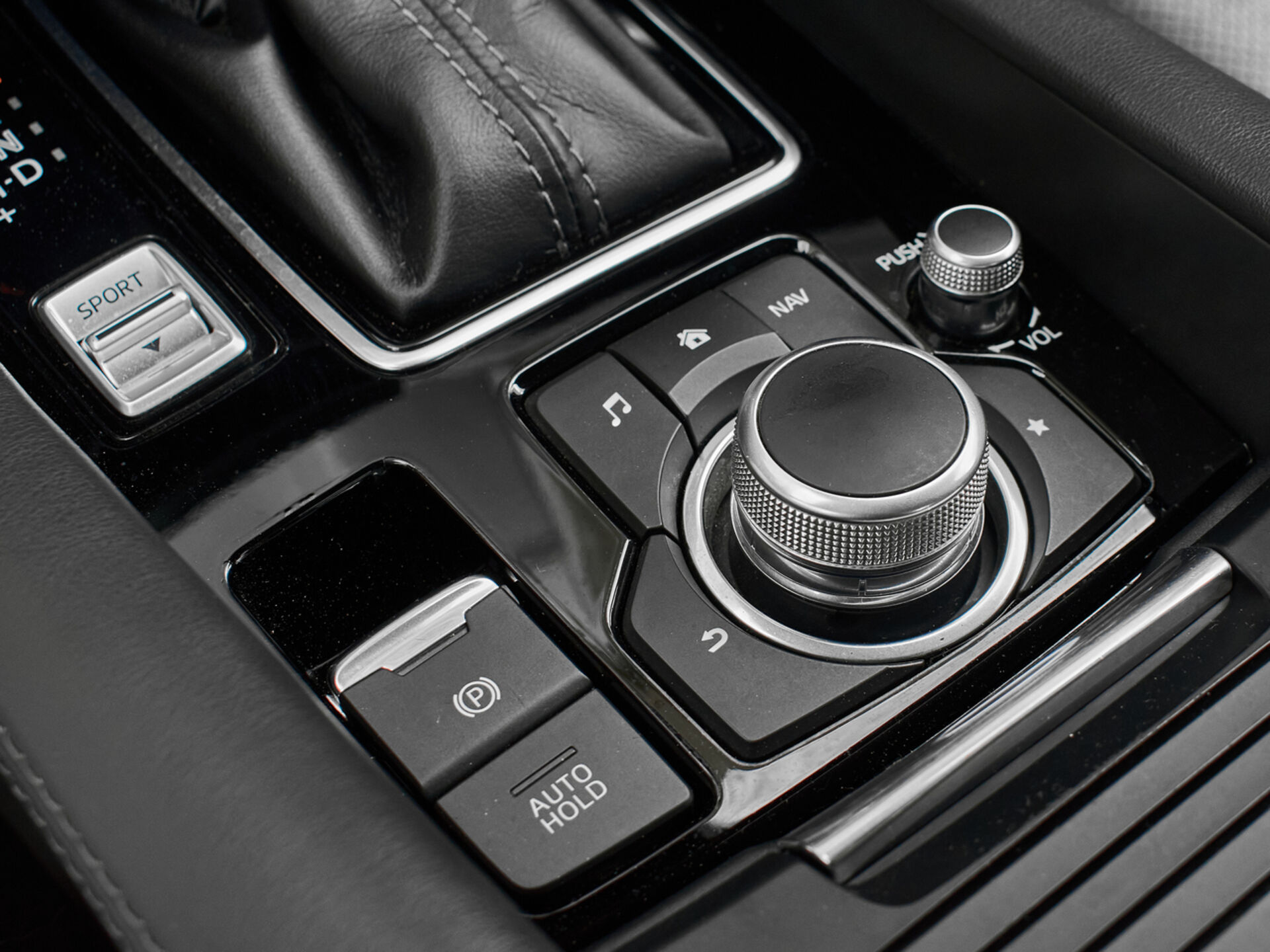 Купить Mazda 6 2.5 AT (194 л.с.), 2020 в Екатеренбурге