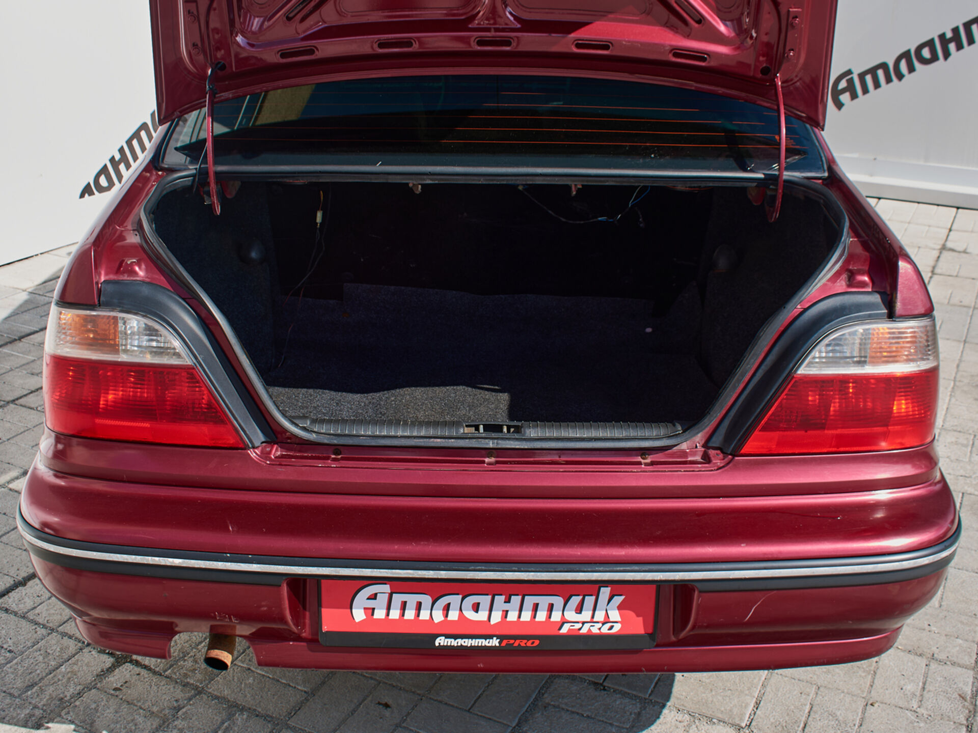 Купить Daewoo Nexia 1.5 MT (85 л.с.), 2005 в Екатеренбурге