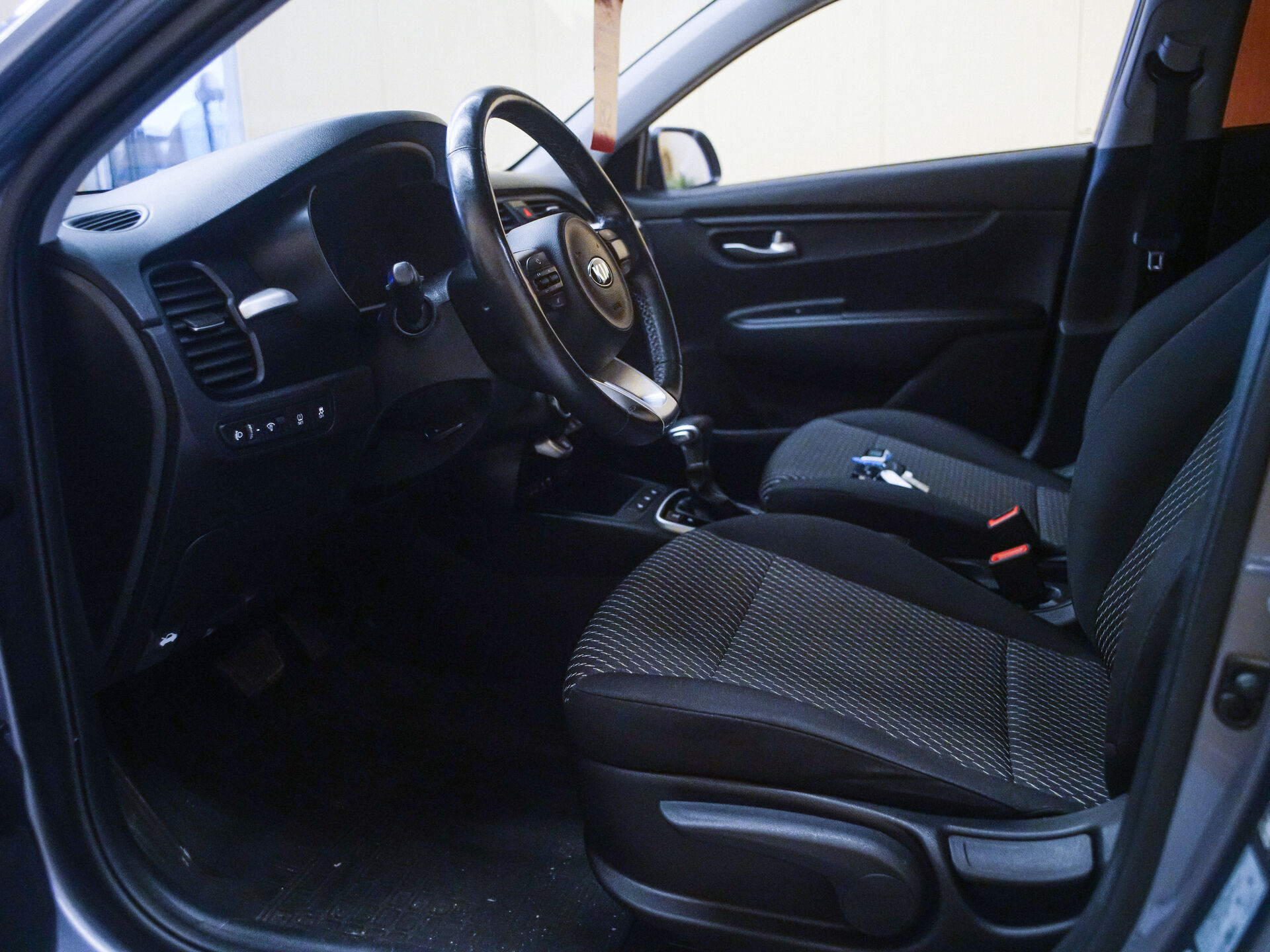 Kia Rio 2020 10