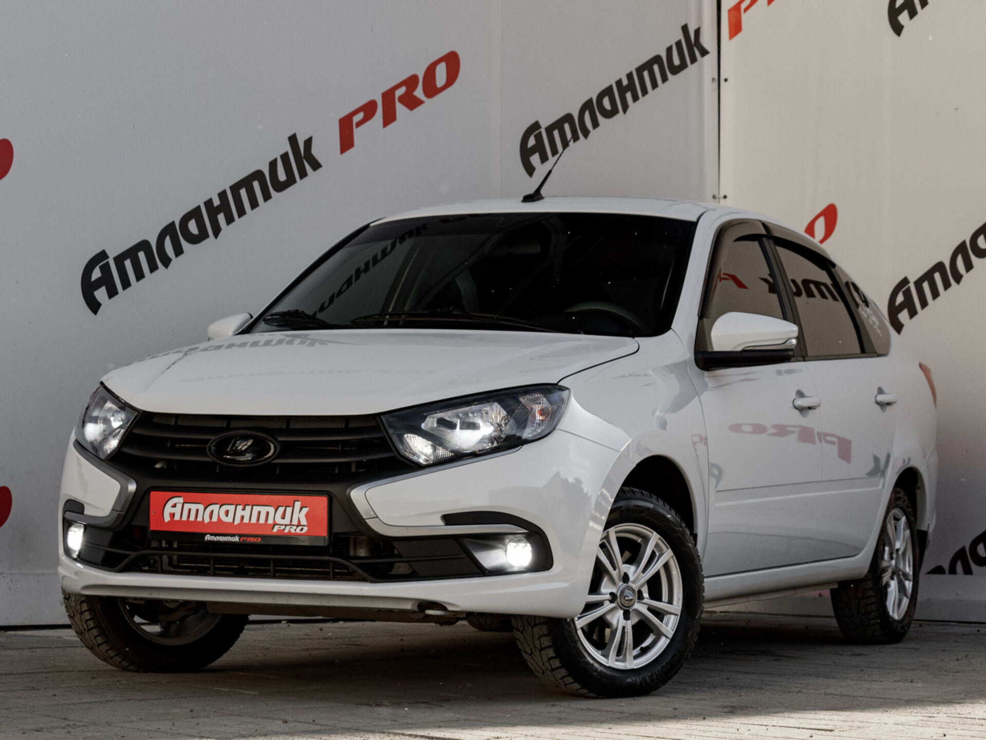 Купить Lada (ВАЗ) Granta 1.6 MT (90 л.с.), 2022 в Екатеренбурге