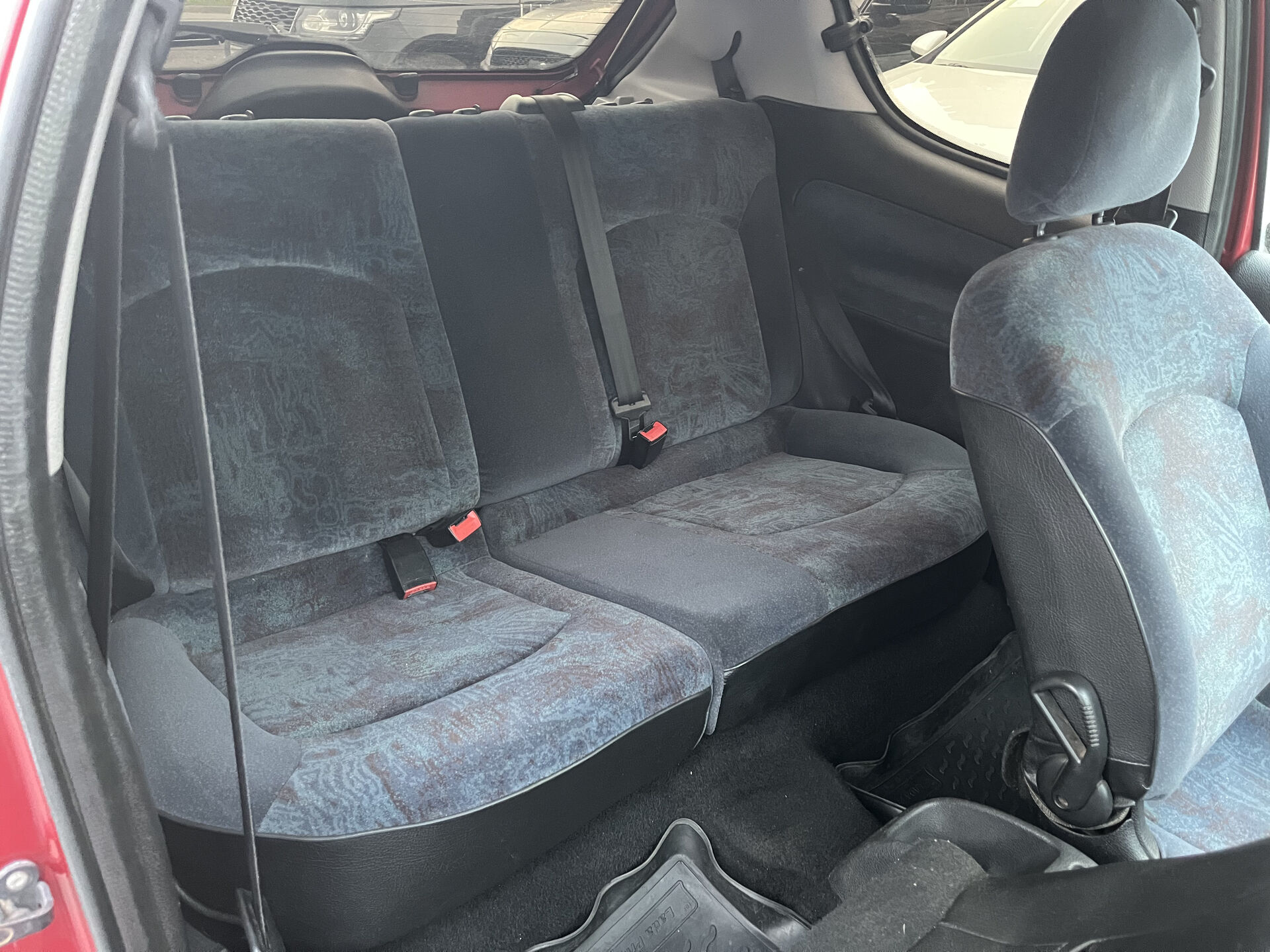 Peugeot 206 None 2000 г.в., 150 000 км.