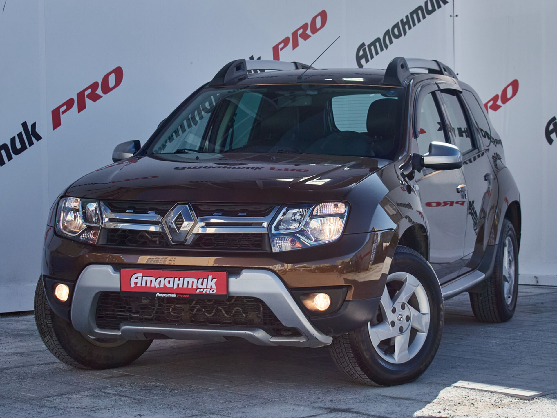 Купить Renault Duster 2.0 MT (143 л.с.) 4WD, 2015 в Екатеренбурге