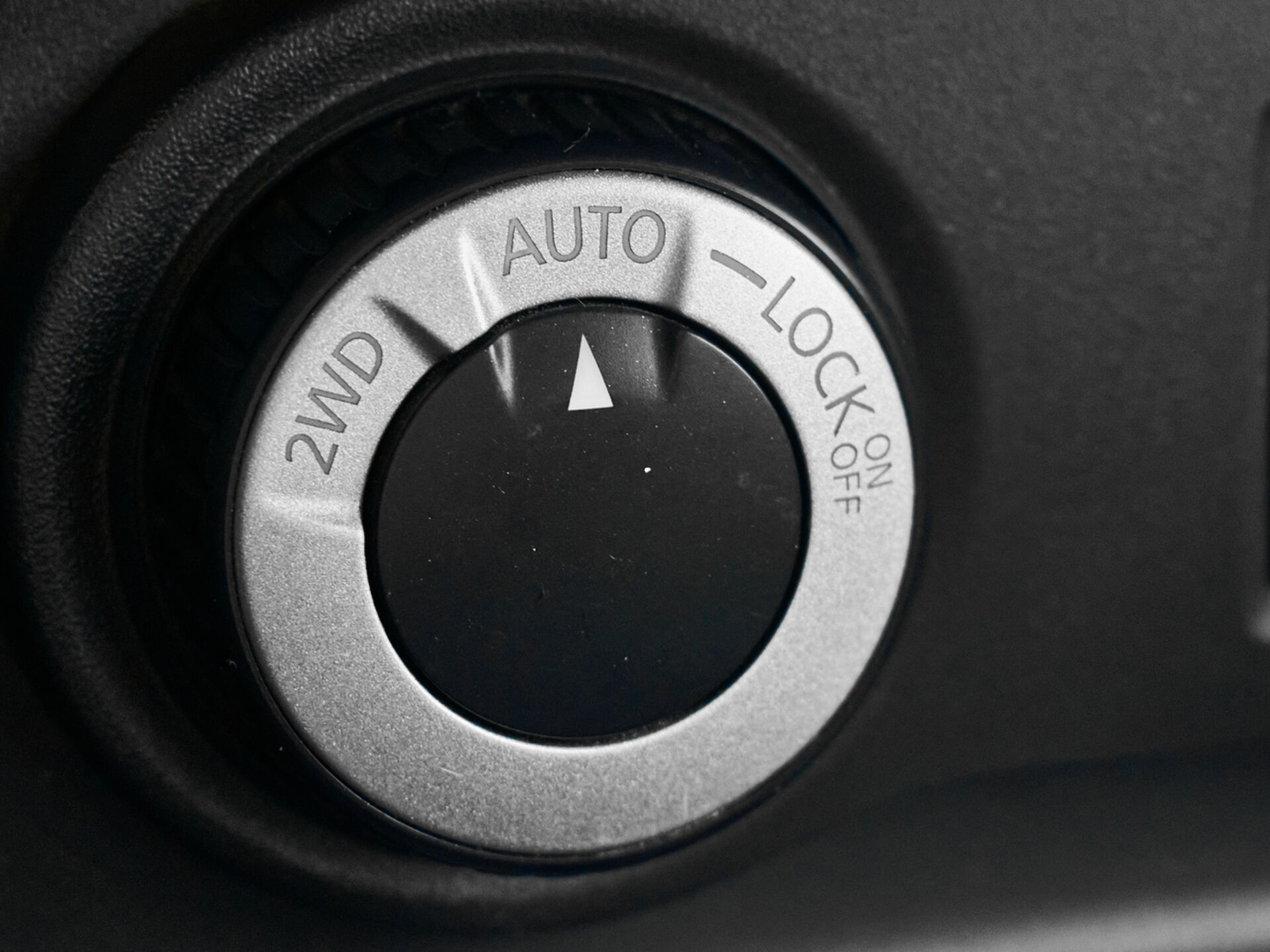 Купить Renault Duster 2.0 MT (143 л.с.) 4WD, 2015 в Екатеренбурге