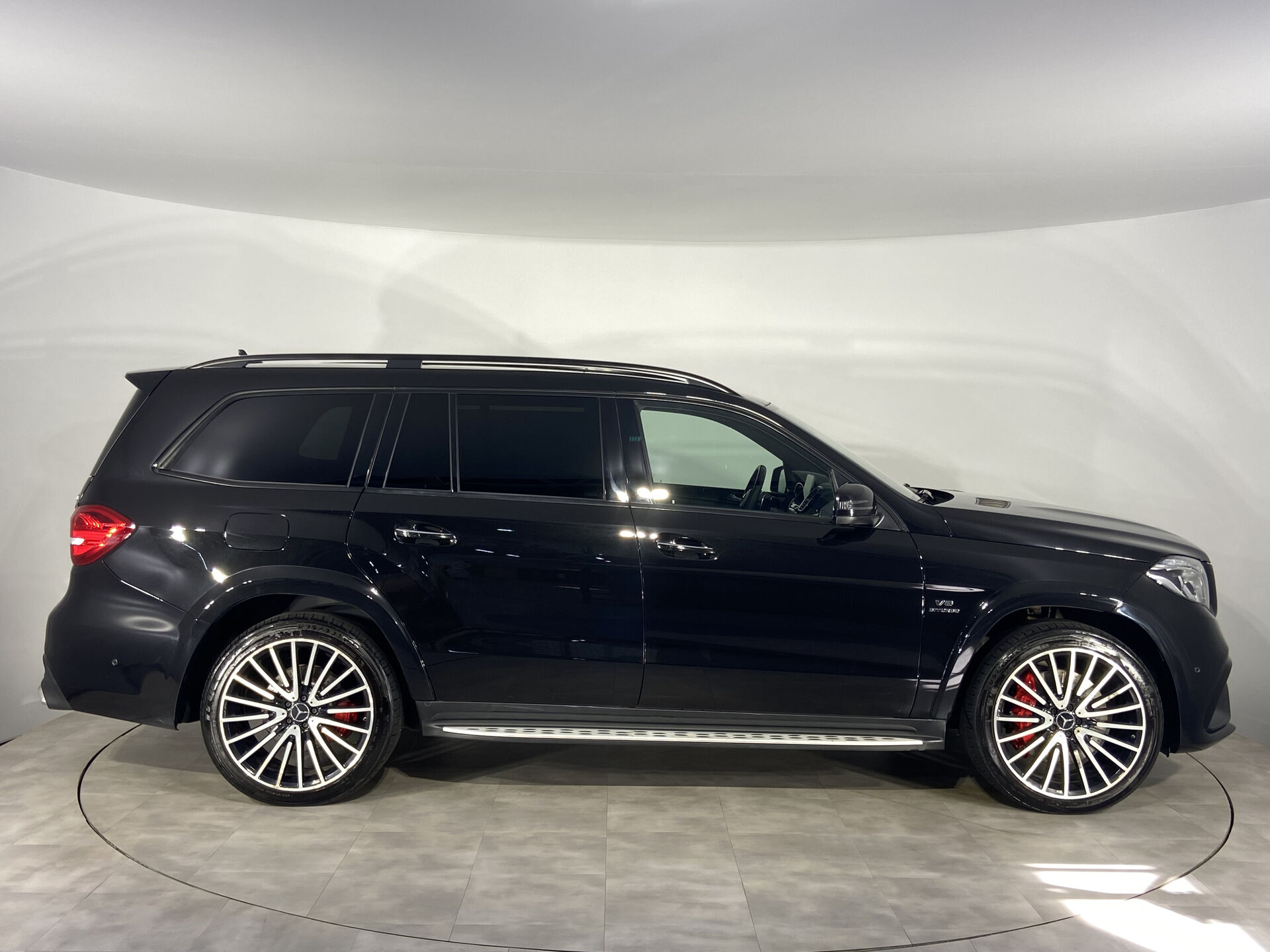 Mercedes-Benz GLS AMG AMG GLS 63 4MATIC Особая серия 2016 г.в., 113 670 км.