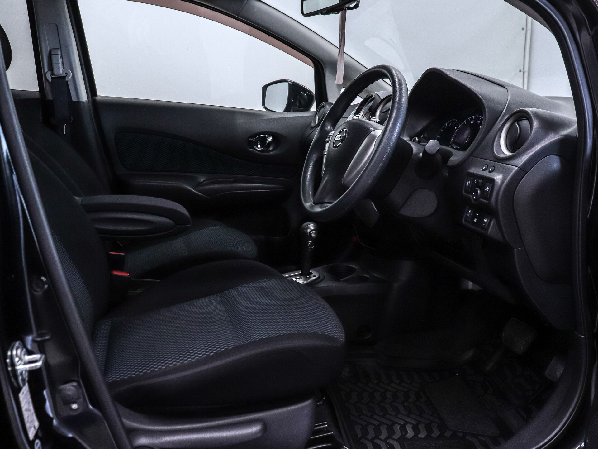 Nissan Note 2016 9