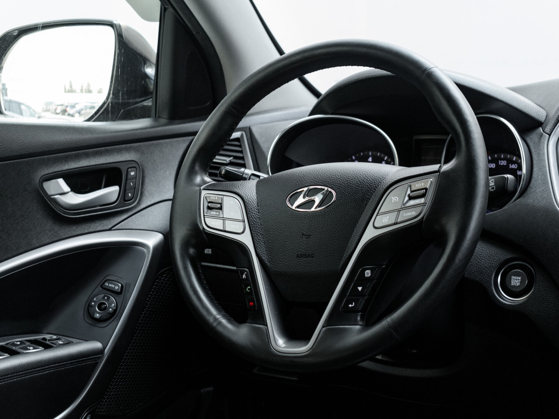 Купить Hyundai Santa Fe Grand 3.3 AT (270 л.с.) 4WD, 2014 в Екатеренбурге