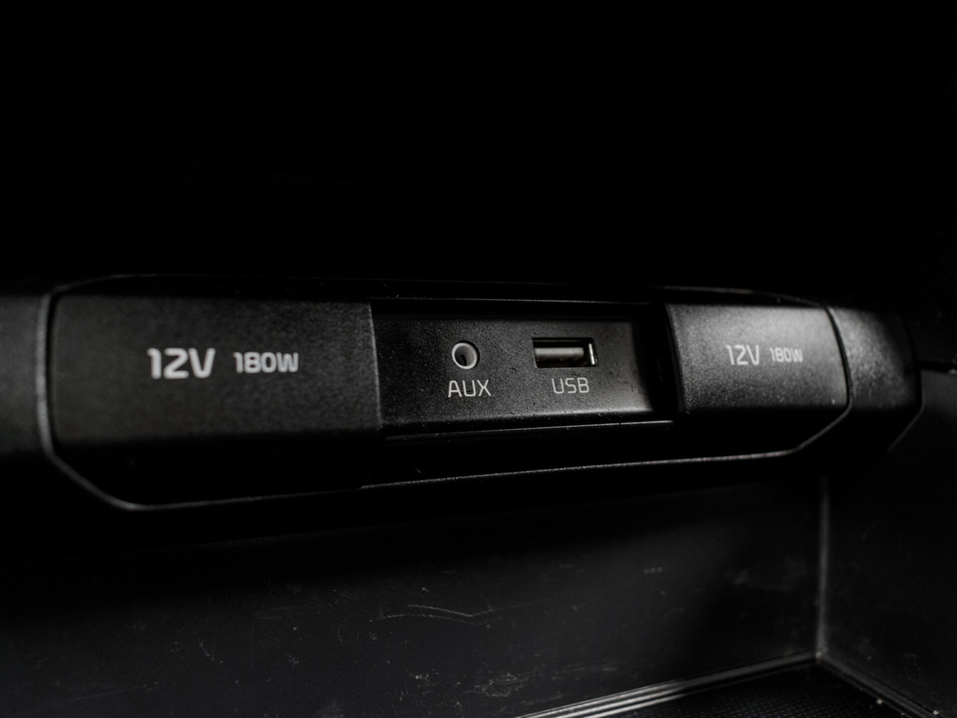 Купить Kia Rio 1.6 MT (123 л.с.), 2019 в Екатеренбурге