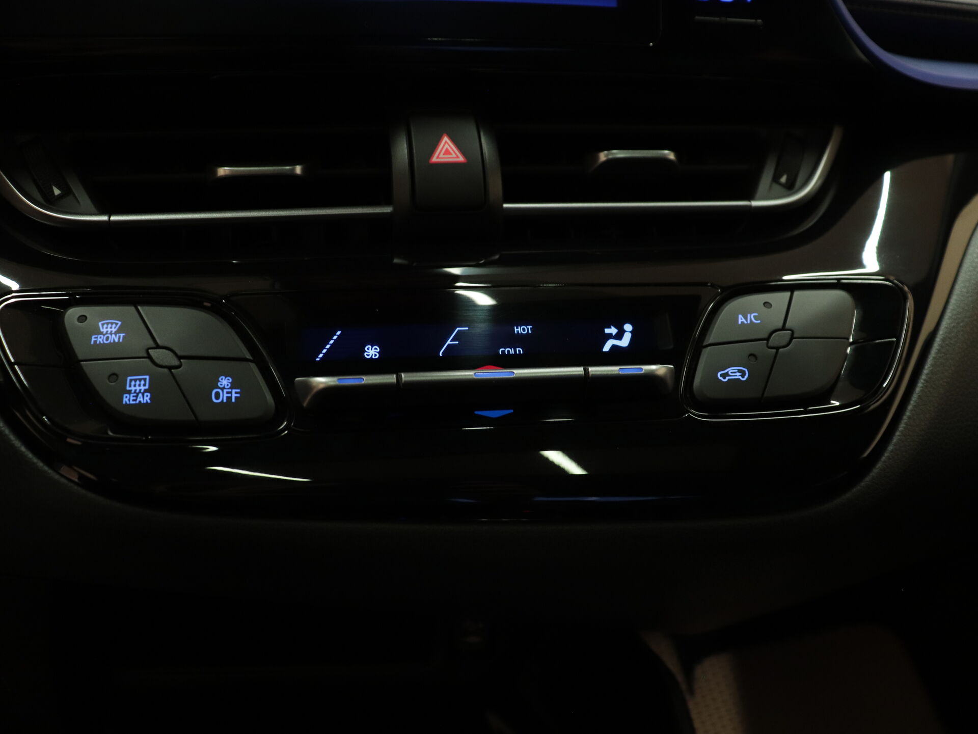 Toyota C-HR 2020 16