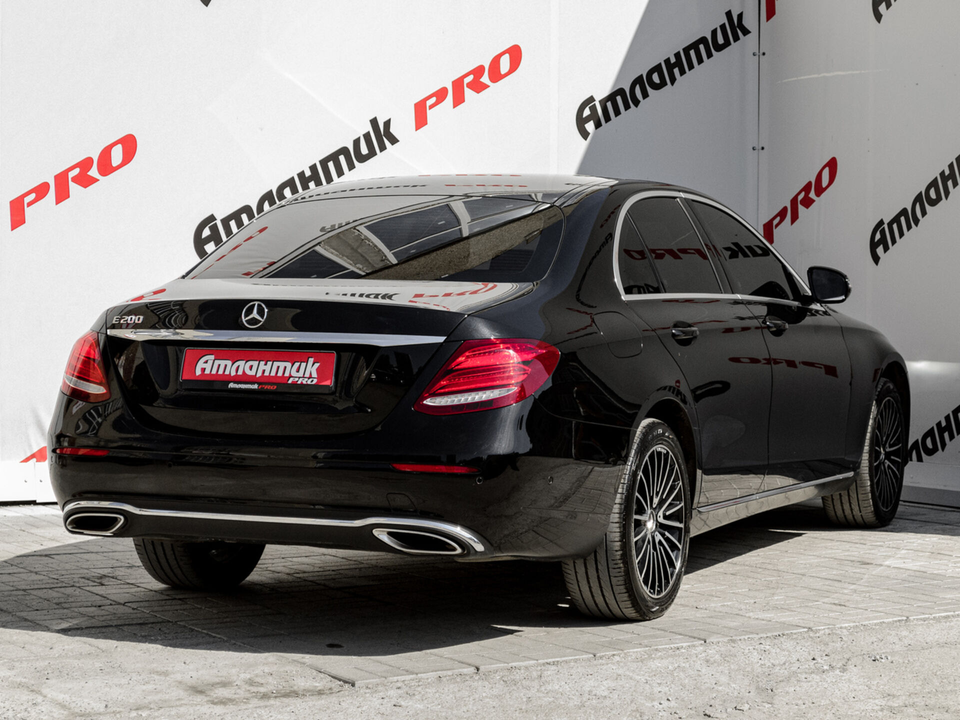 Купить Mercedes-Benz E-Класс 200 2.0 AT (184 л.с.), 2016 в Екатеренбурге