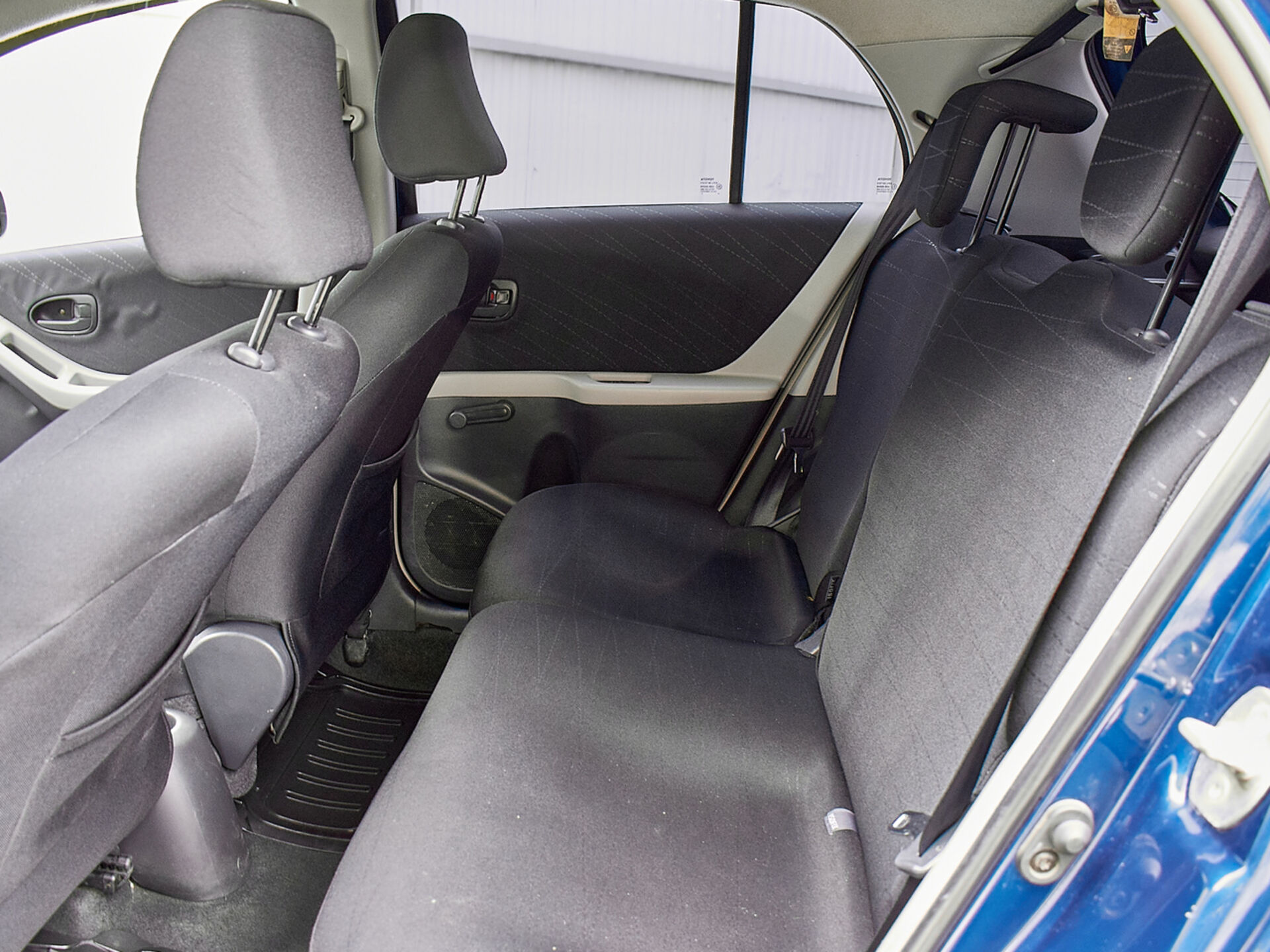 Купить Toyota Yaris Multimode 1.3 AMT (87 л.с.), 2006 в Екатеренбурге