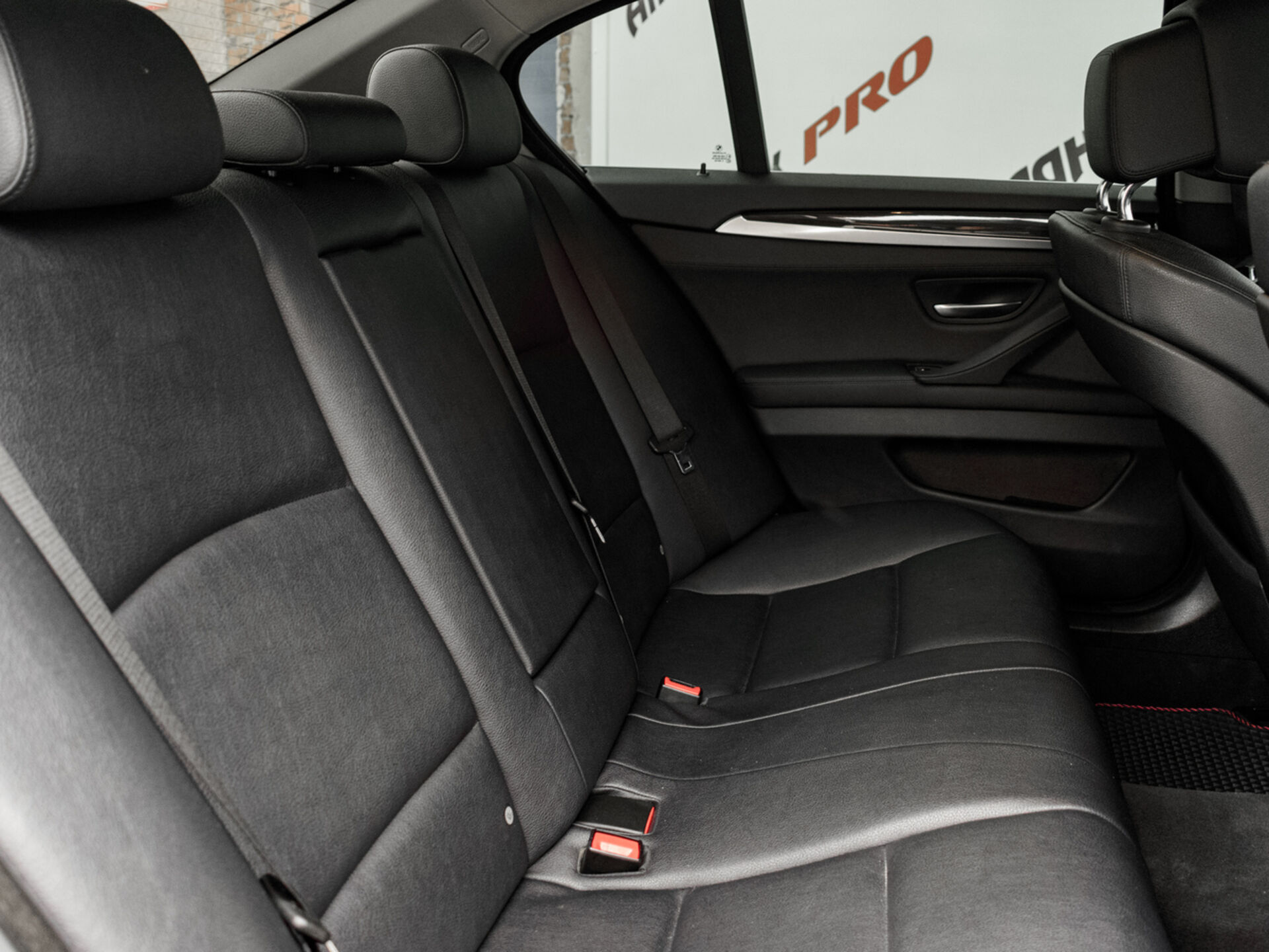 Купить BMW 5 серии 520d 2.0d AT (184 л.с.), 2011 в Екатеренбурге