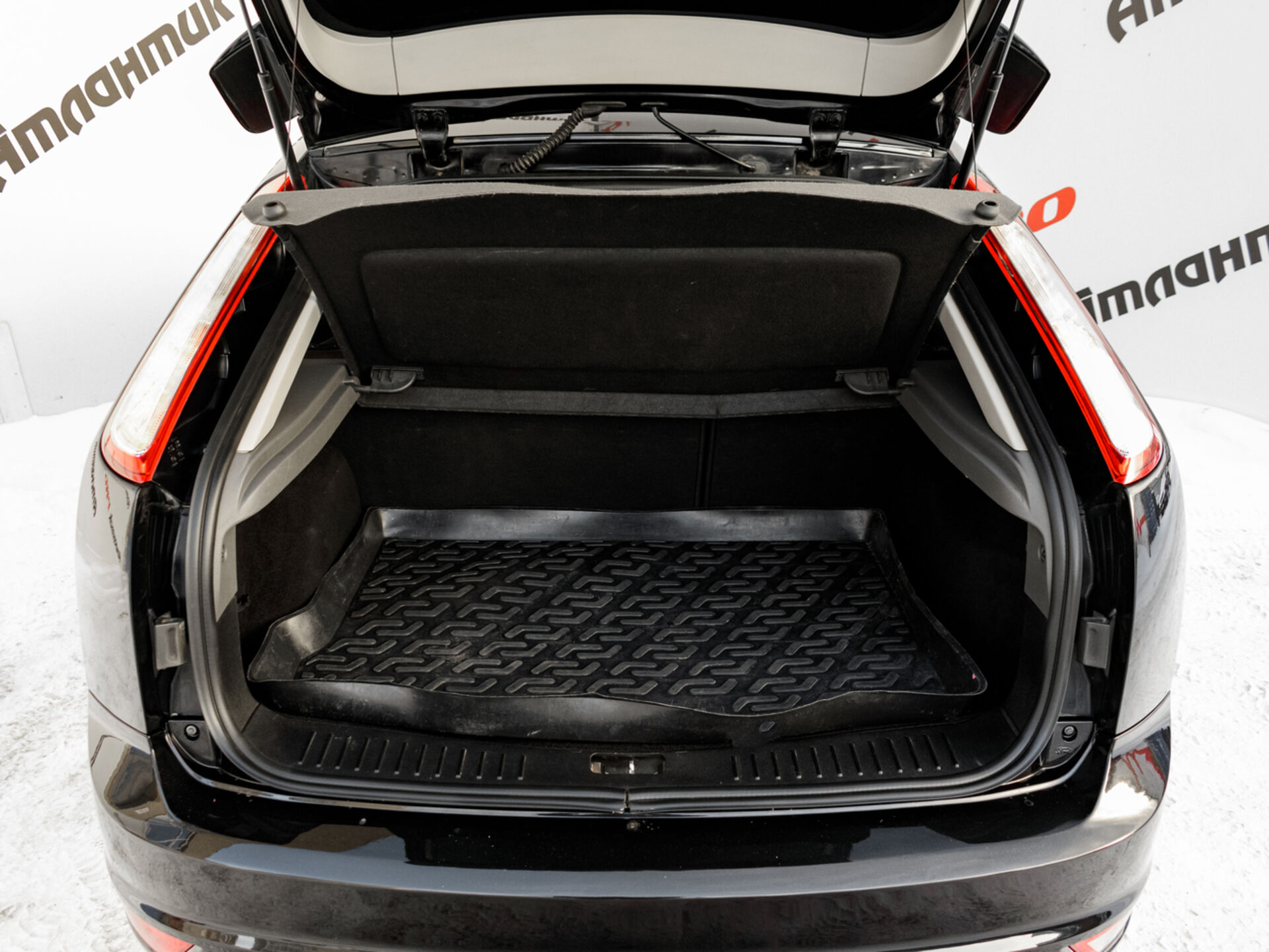 Купить Ford Focus 1.6 MT (100 л.с.), 2011 в Екатеренбурге