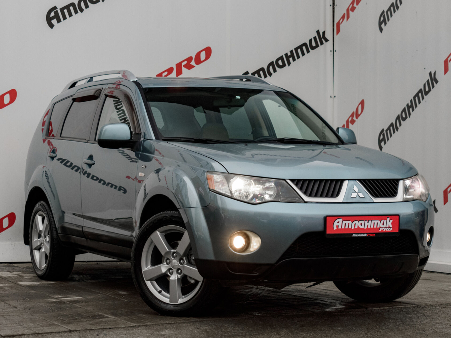 Купить Mitsubishi Outlander 3.0 AT (220 л.с.) 4WD, 2008 в Екатеренбурге