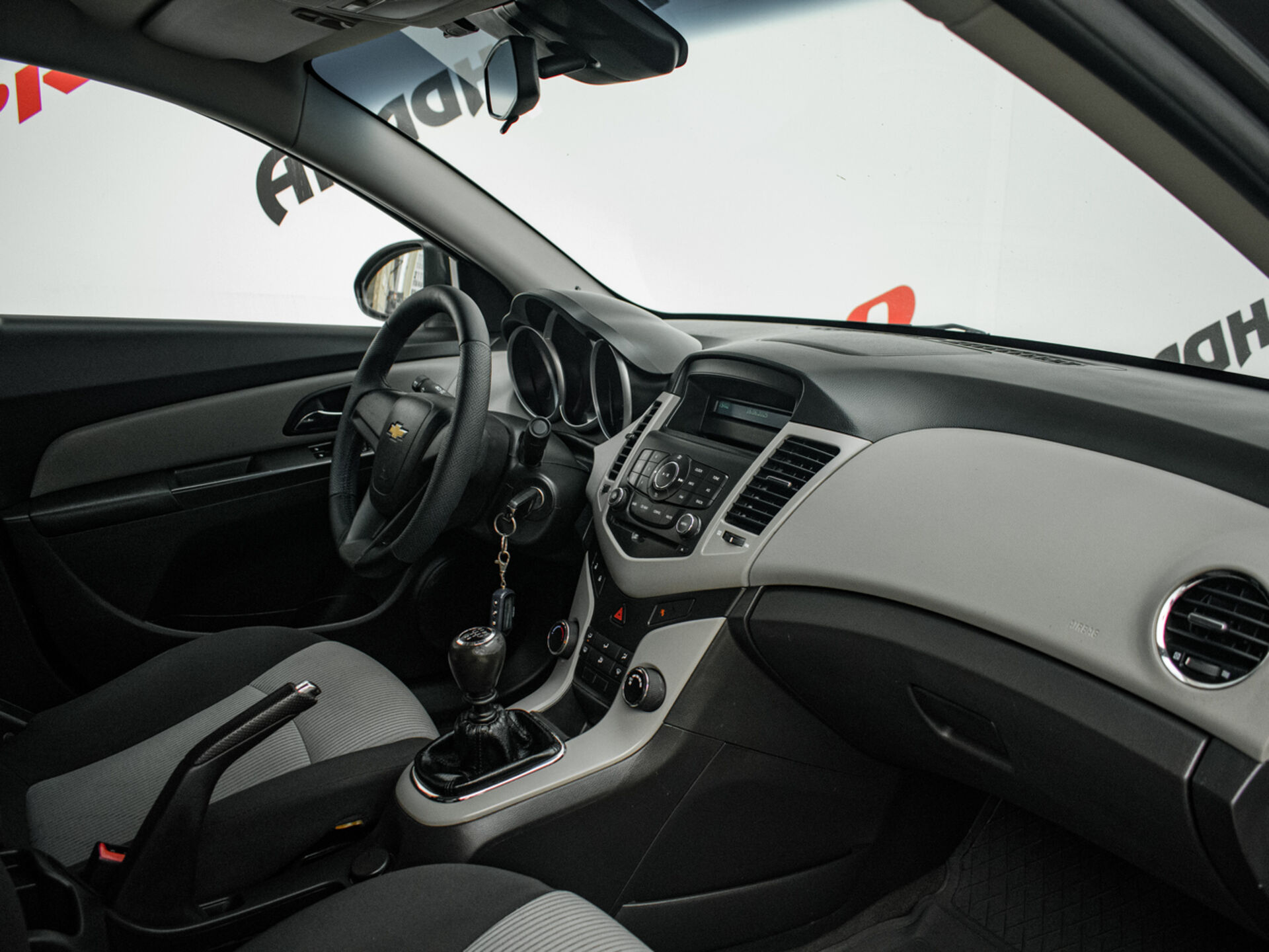 Купить Chevrolet Cruze 1.6 MT (109 л.с.), 2012 в Екатеренбурге